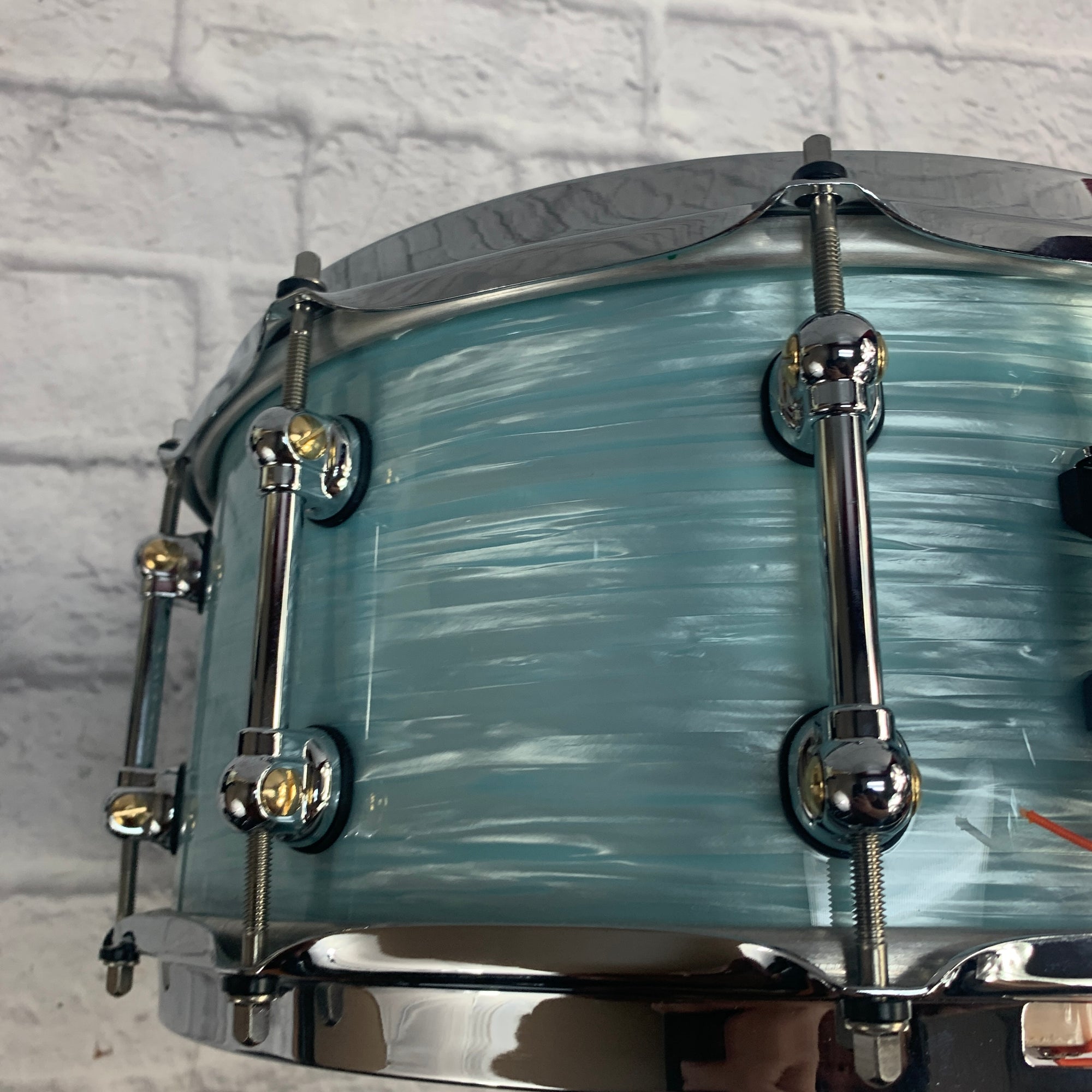 Pearl Masters Maple Reserve Music City Custom Ice Blue Oyster Snare