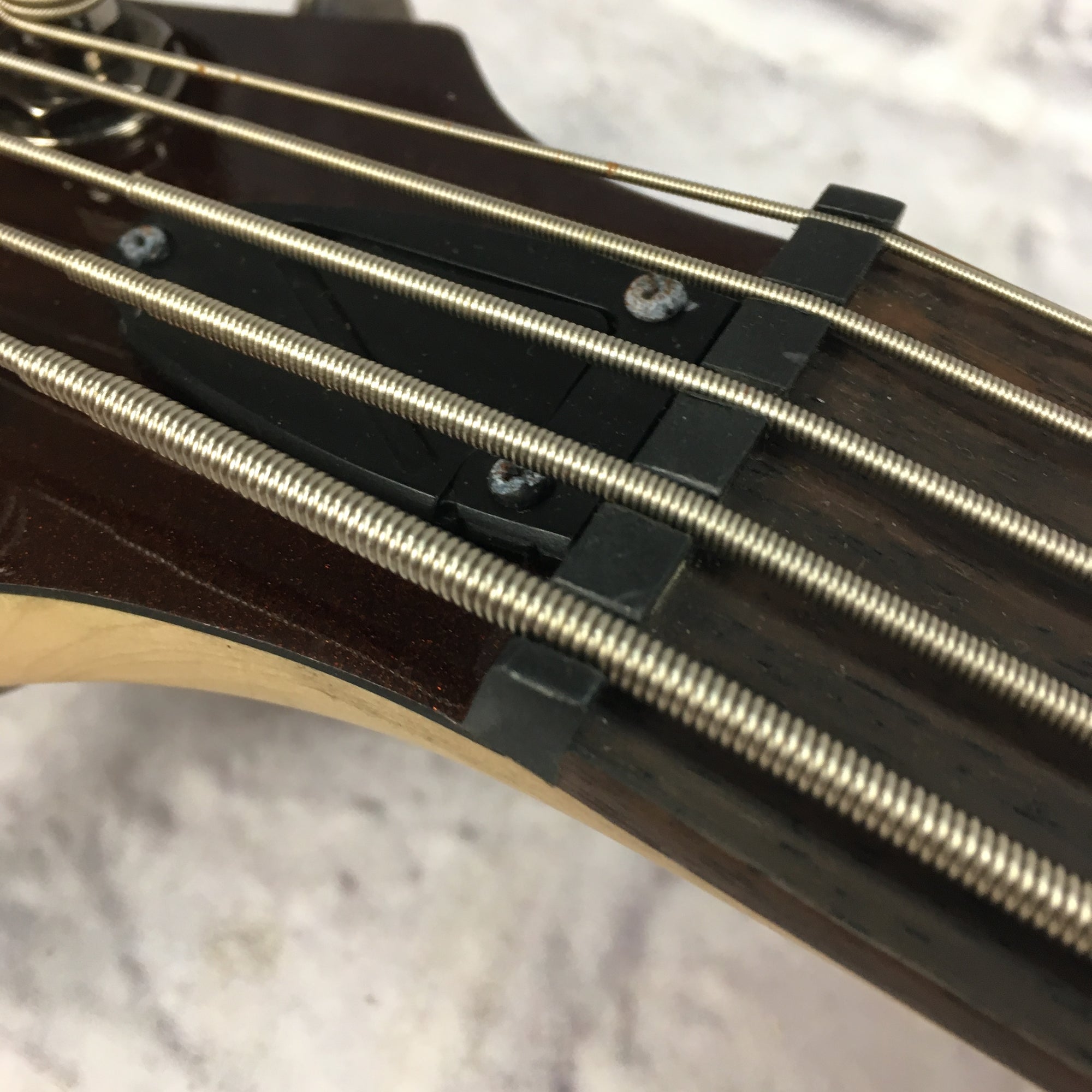 Ibanez SR305 Rootbeer Metallic 5 String Bass