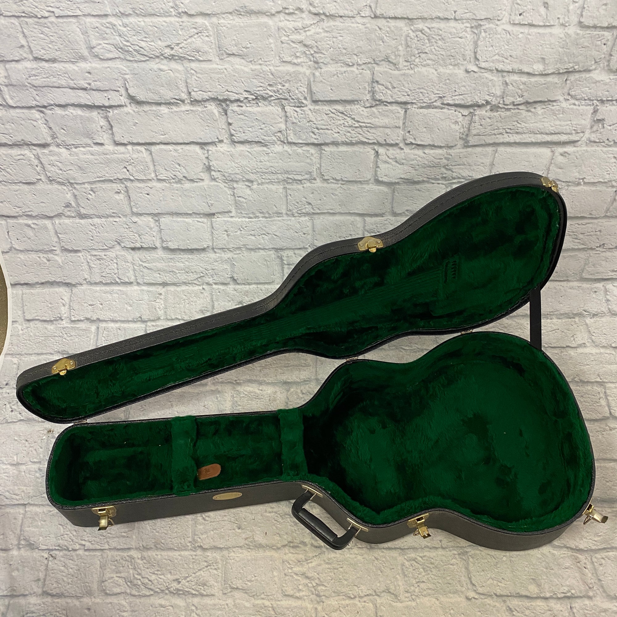 Martin 42x16x4 Acoustic Hard Case