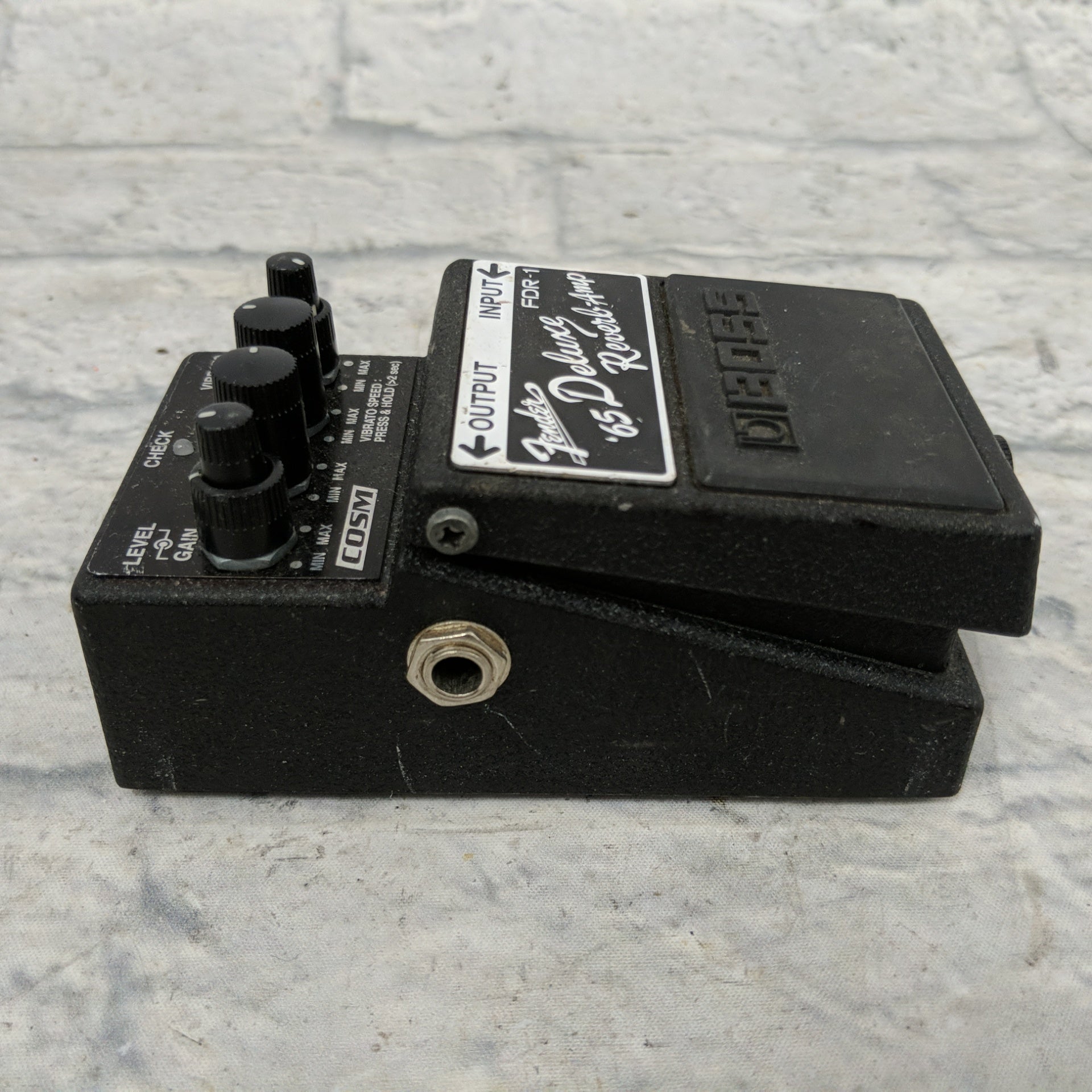 65 deluxe reverb pedal Boss FDR-1 Fender '65 Deluxe Reverb Amp Pedal