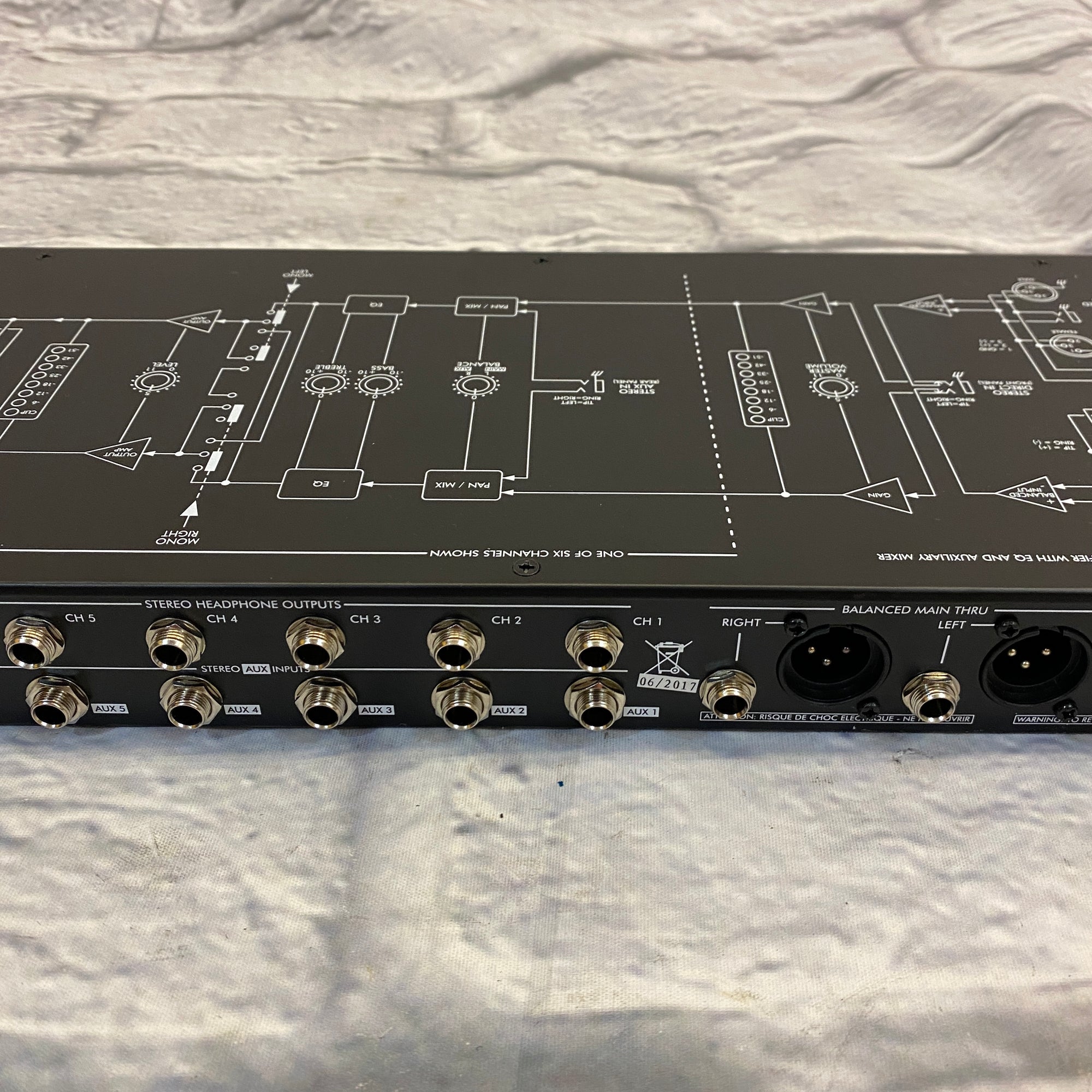 Art Head Amp 6 Headphone Amp Rack Unit