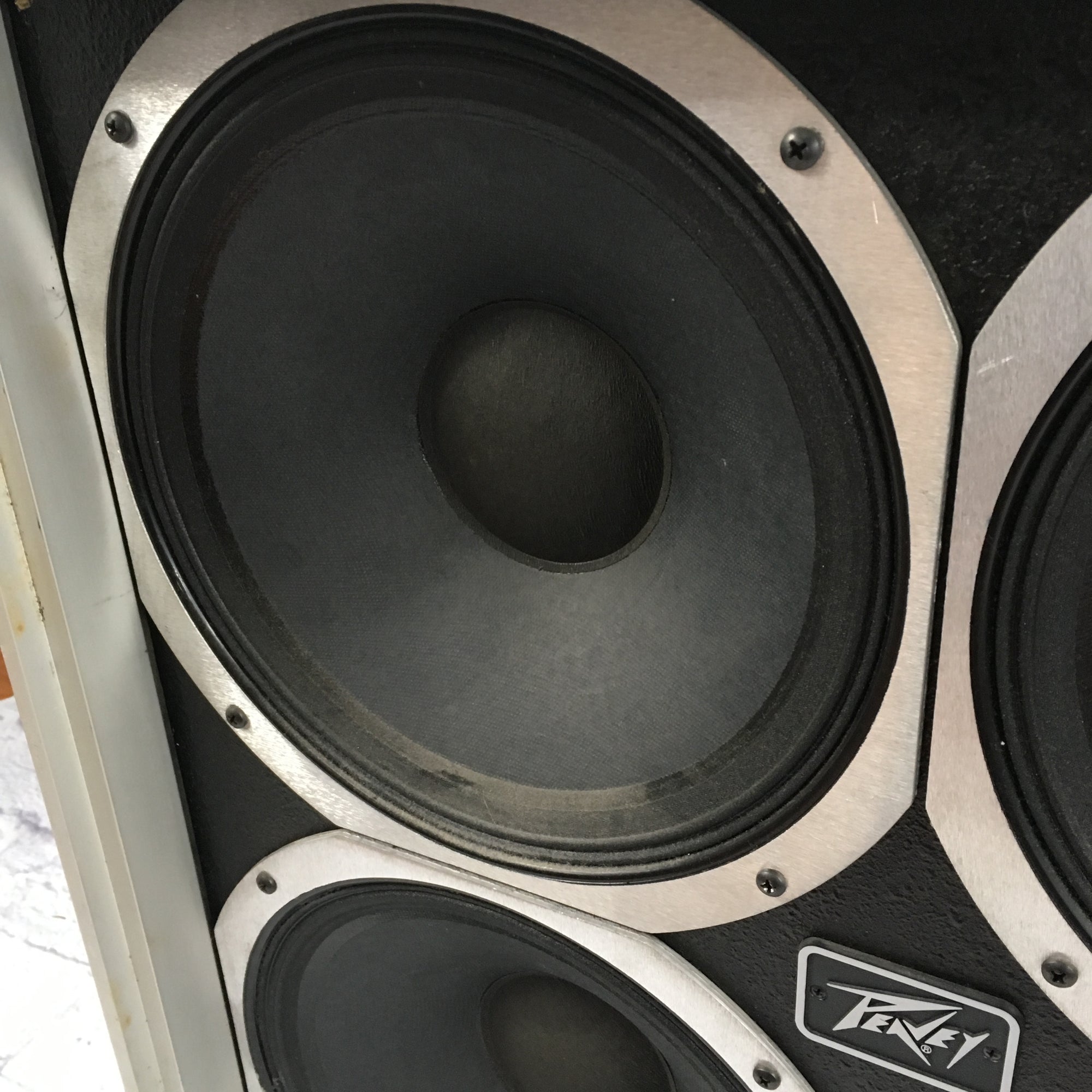 Peavey 412FC Enclosure 200 Watt 412 Guitar Cabinet
