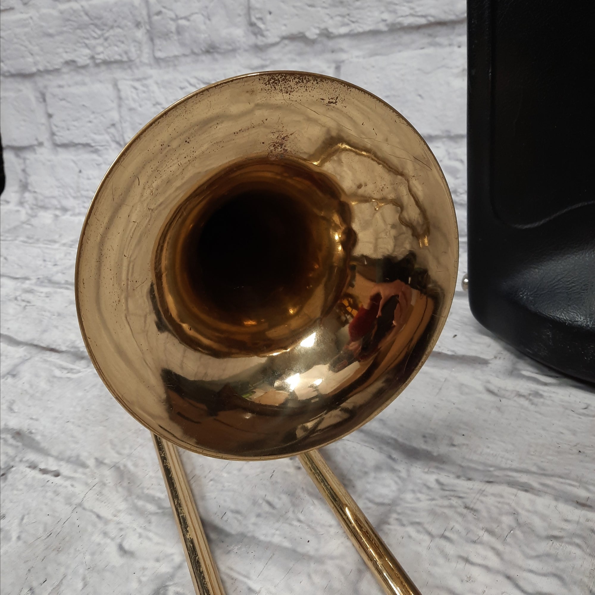 Hunter 6420L Bb Student Slide Trombone - Includes 12C mouthpiece, hard case, and extras - Ready to play!