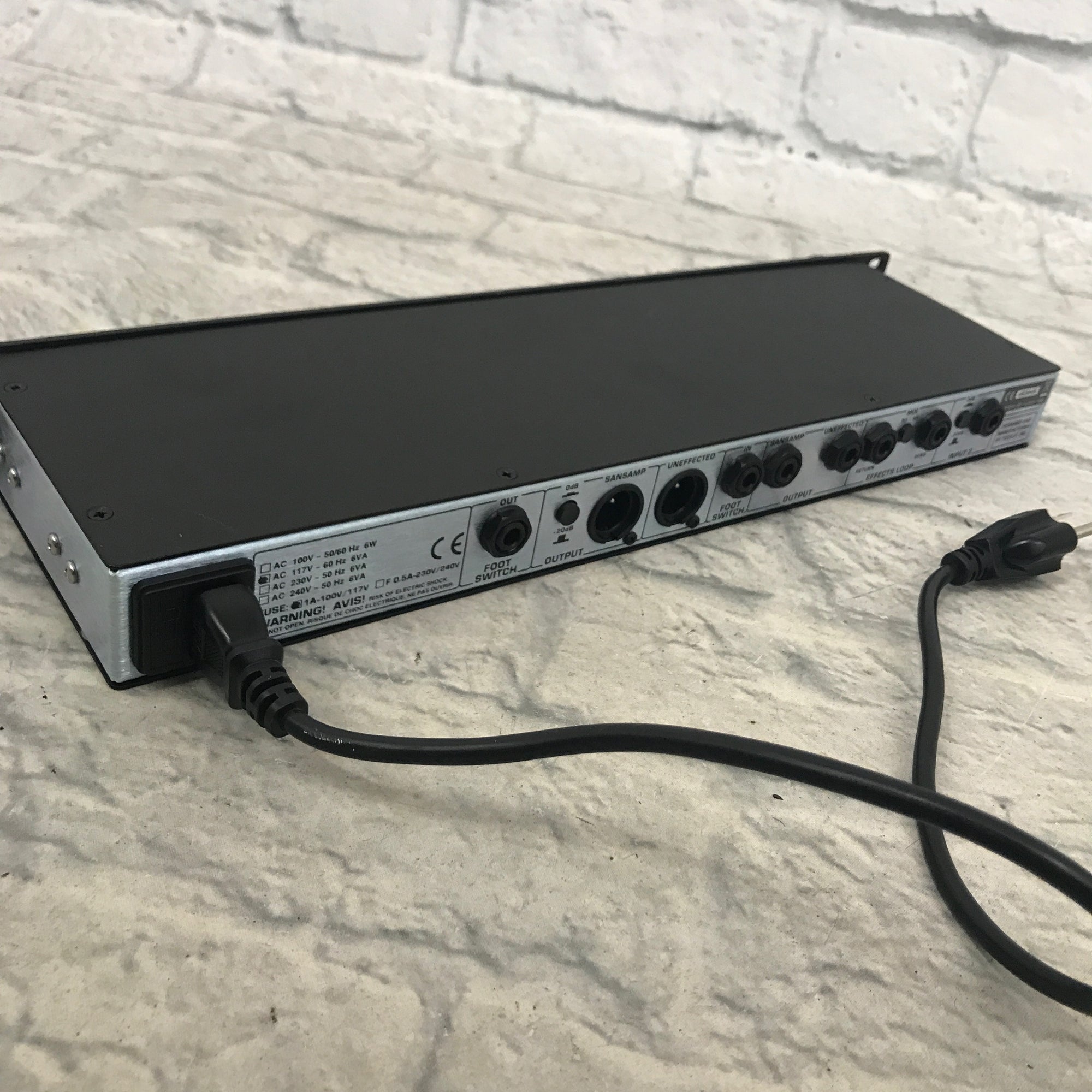 Tech 21 SansAmp RBI Rack Bass Preamp