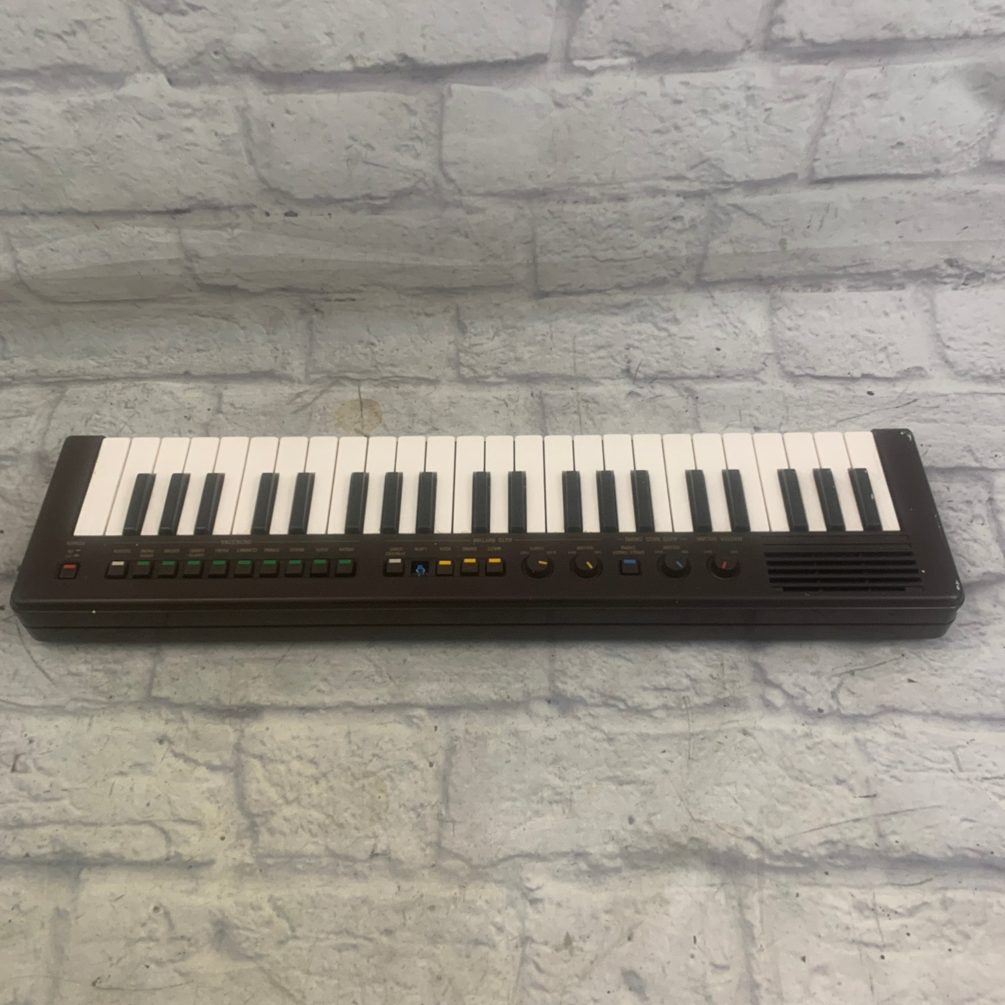 Yamaha PS-3 PortaSound 1980s Synthesizer (Brown) Digital Synth