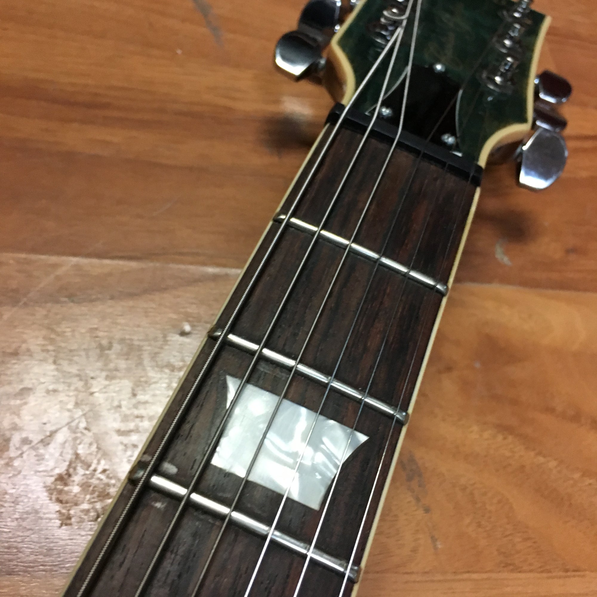 ** Gatto Thinline Semi-Hollow Electric Guitar w/ Case