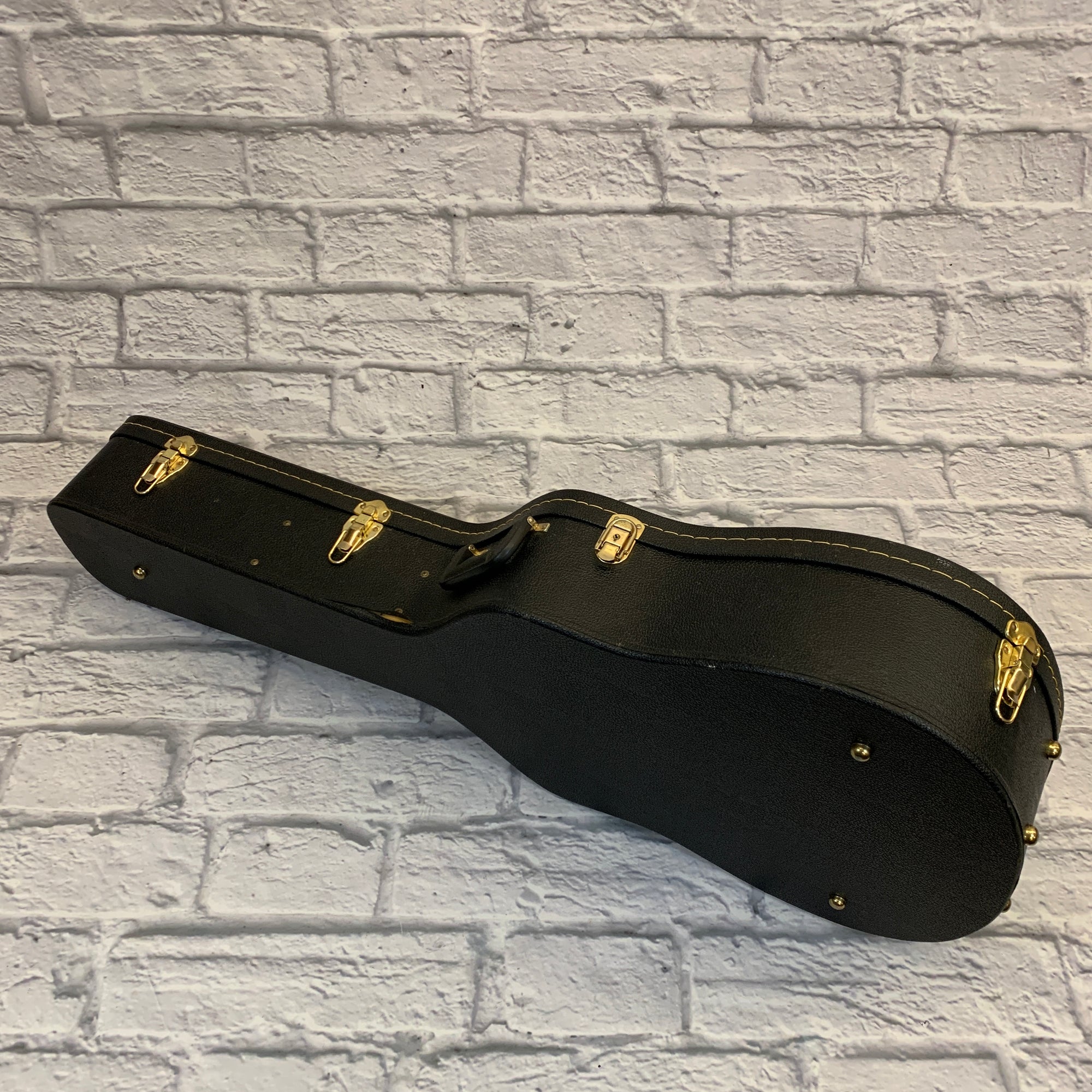 Unknown Acoustic Guitar Case