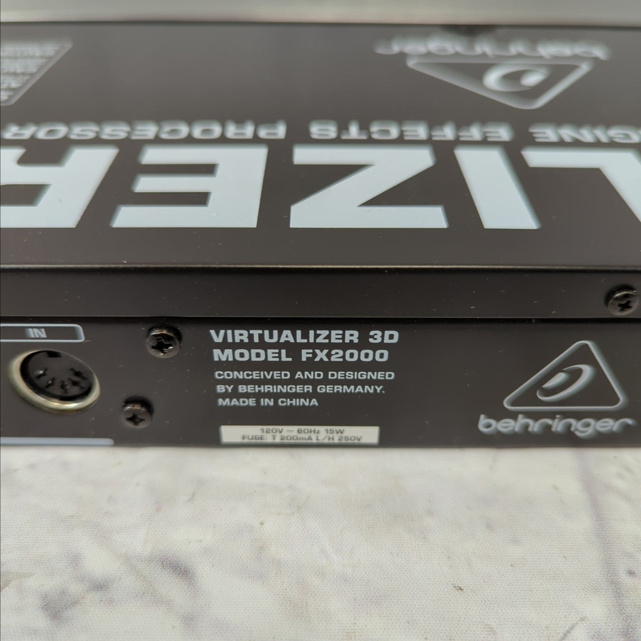 ベリンガー FX2000 マルチエフェクター ヴァーチャライザー 3D Behringer Virtualizer 3D FX2000 Effects Processor | Sweetwater