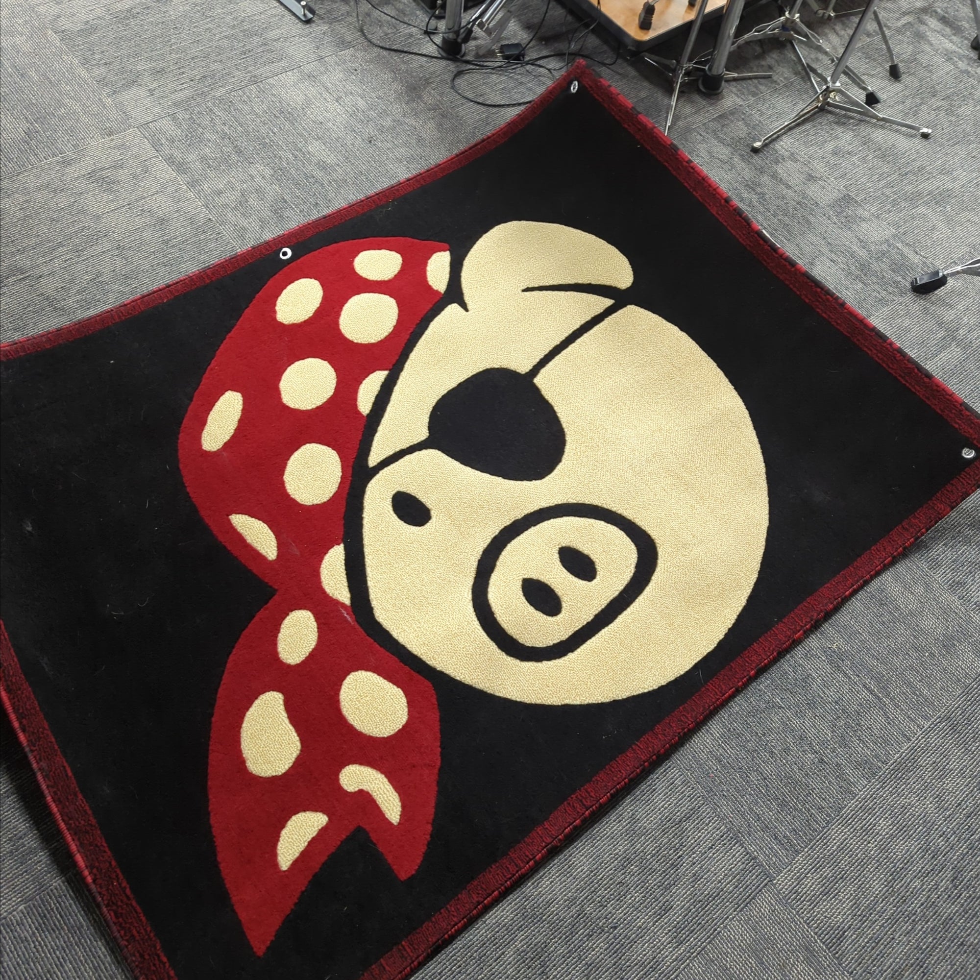 Pork Pie Rug w/ Rivets