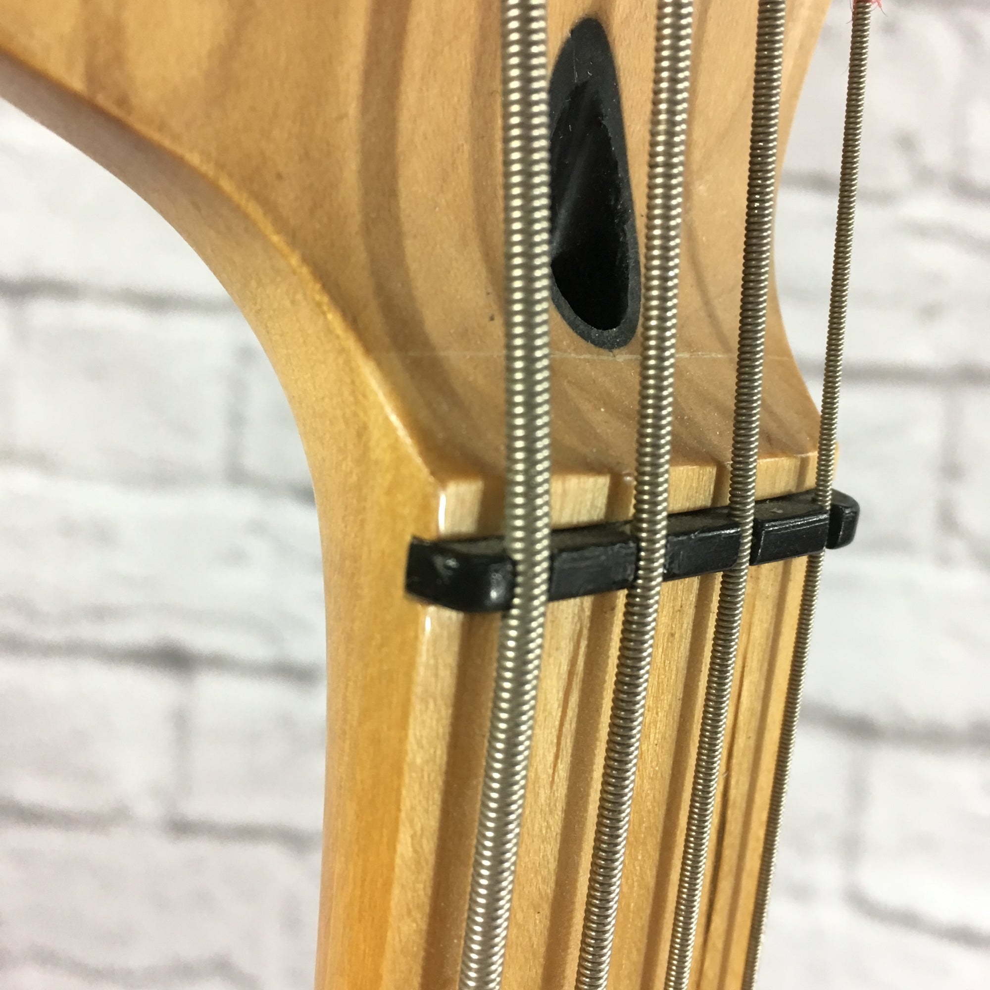Peavey Foundation USA Made 4 String Bass