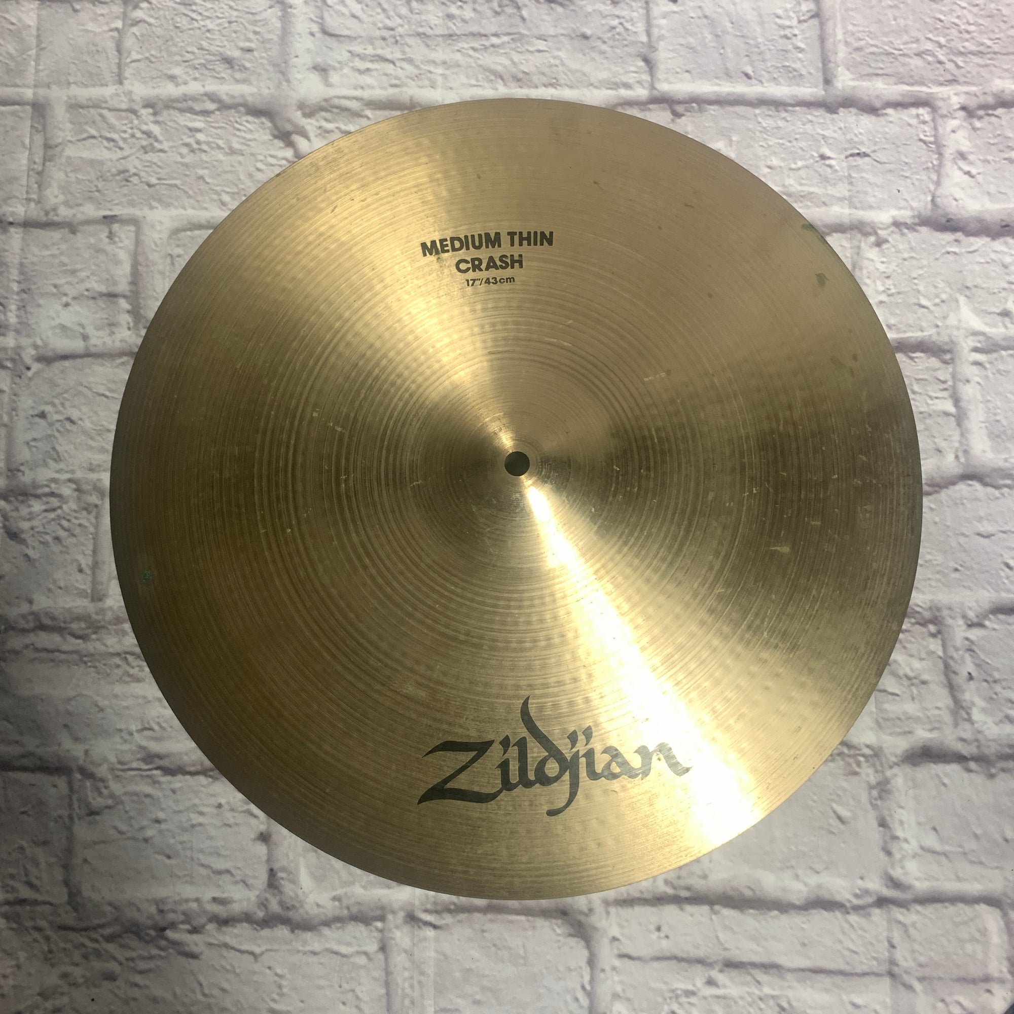 Zildjian Medium Thin 17" Crash Cymbal CRACKED