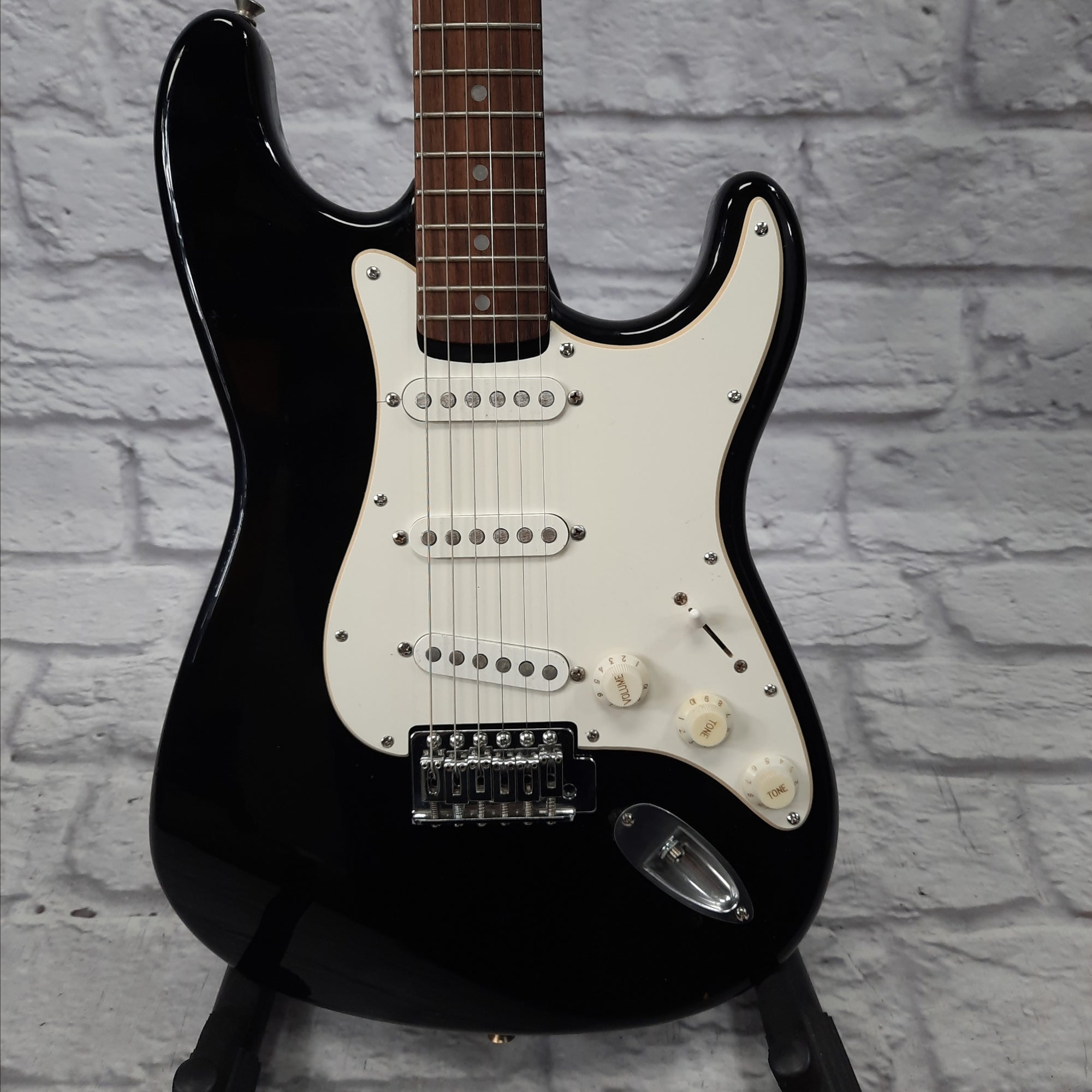 『美品』Squier Affinity by Fender Stratocast Squier By Fender Affinity Stratocaster, Metallic Blue at
