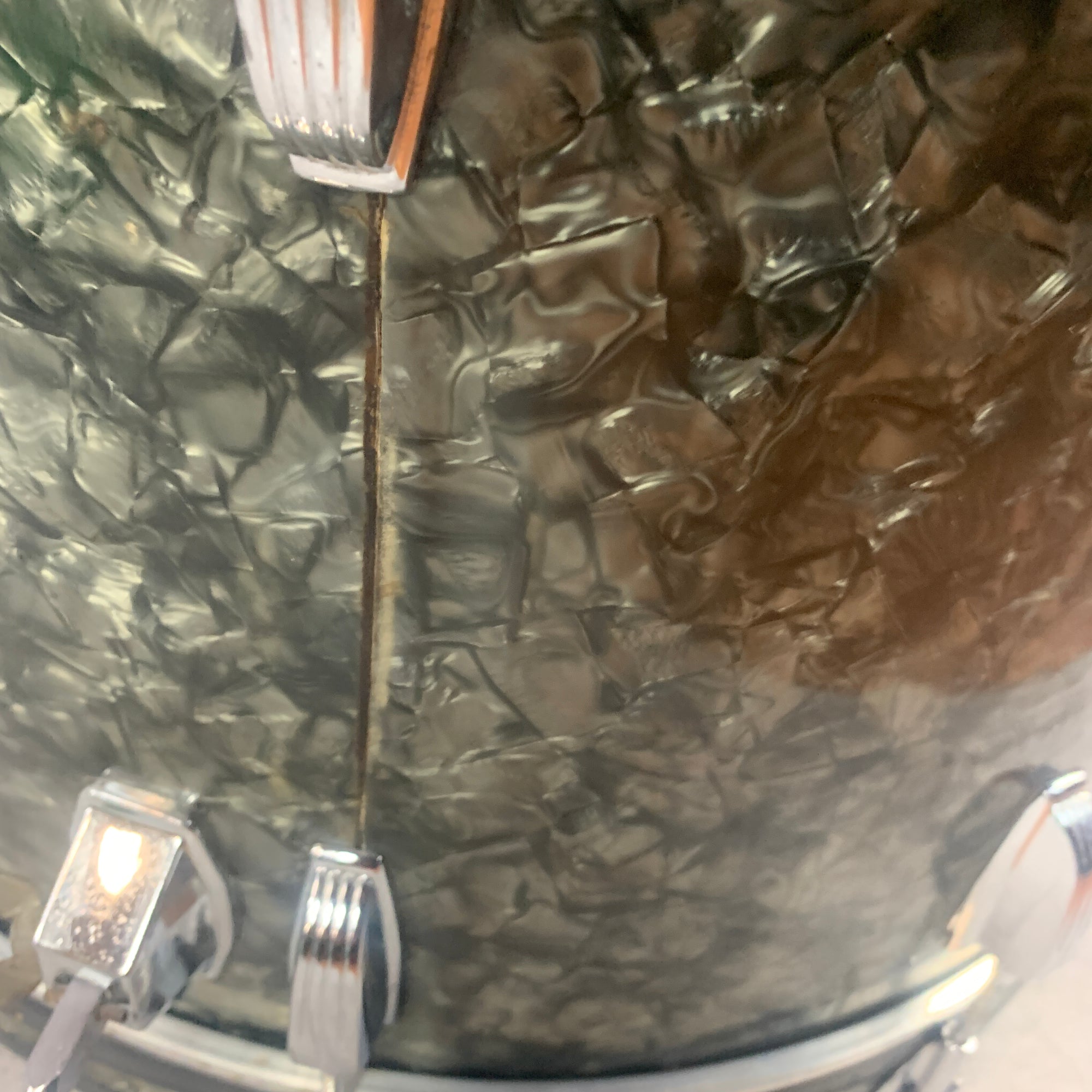 Ludwig 1971  Black Pearl Bass Drum 22