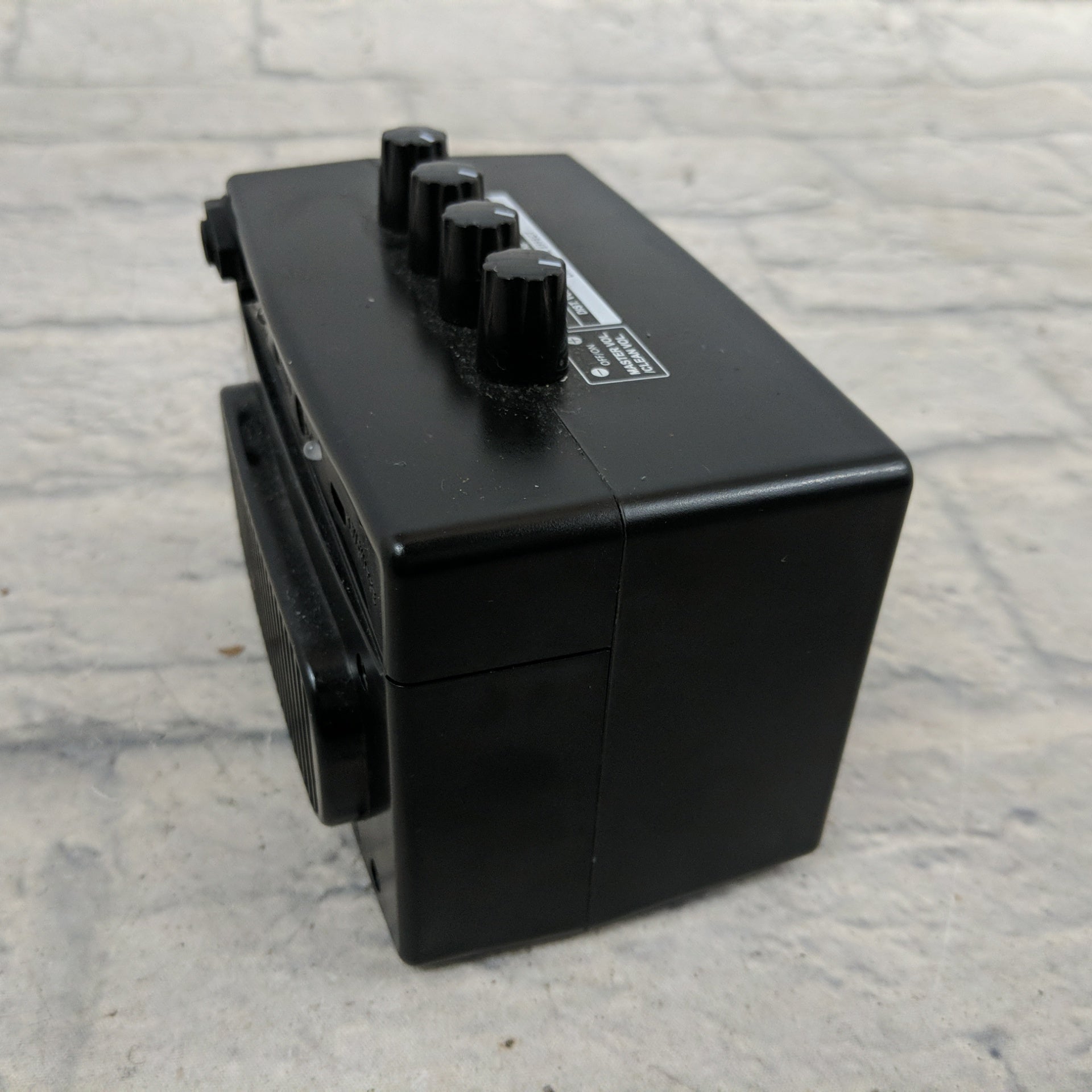 Donner Guitar AMP 3W Rechargeable Mini Amplifier