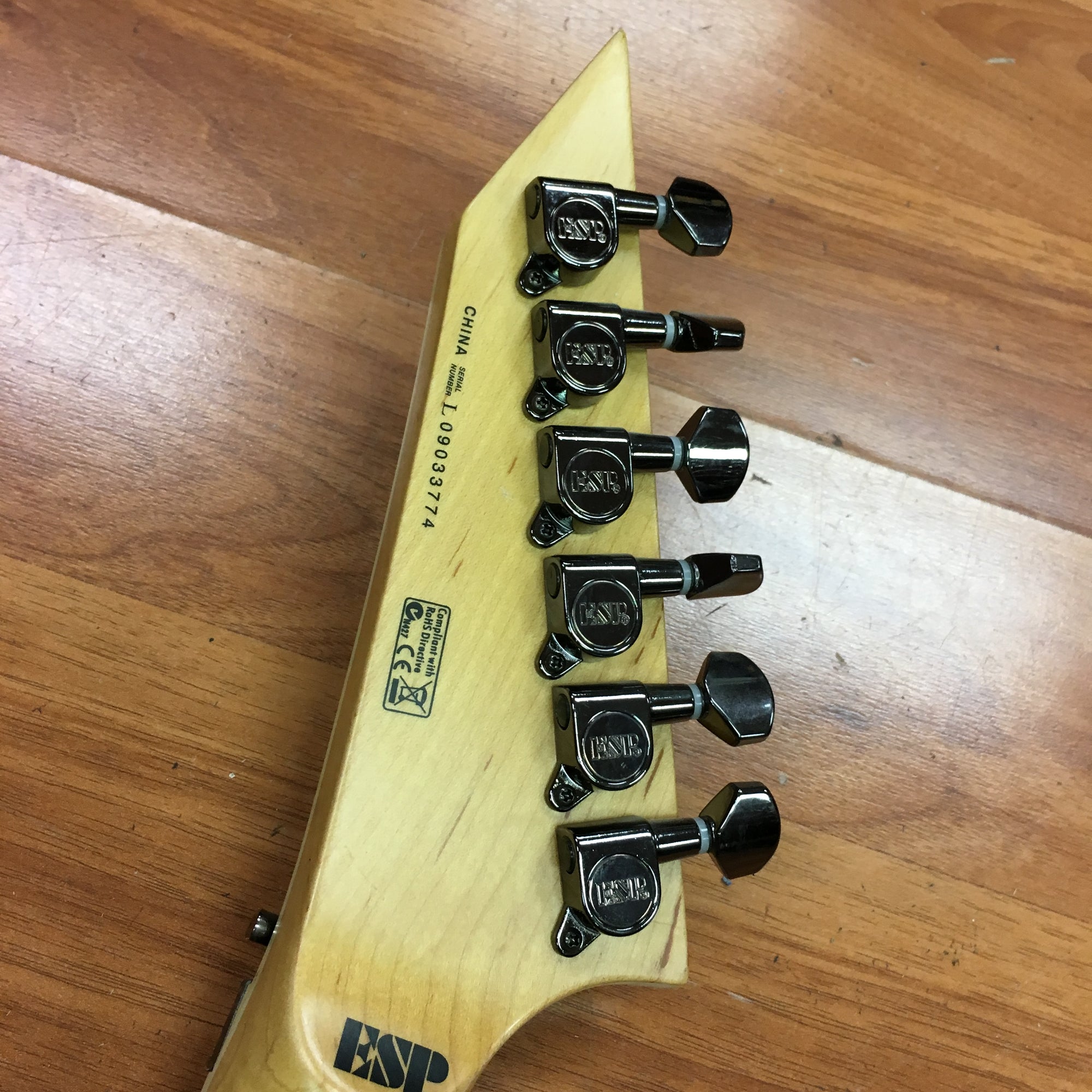 LTD Alexi-200 V Floyd Rose EMG