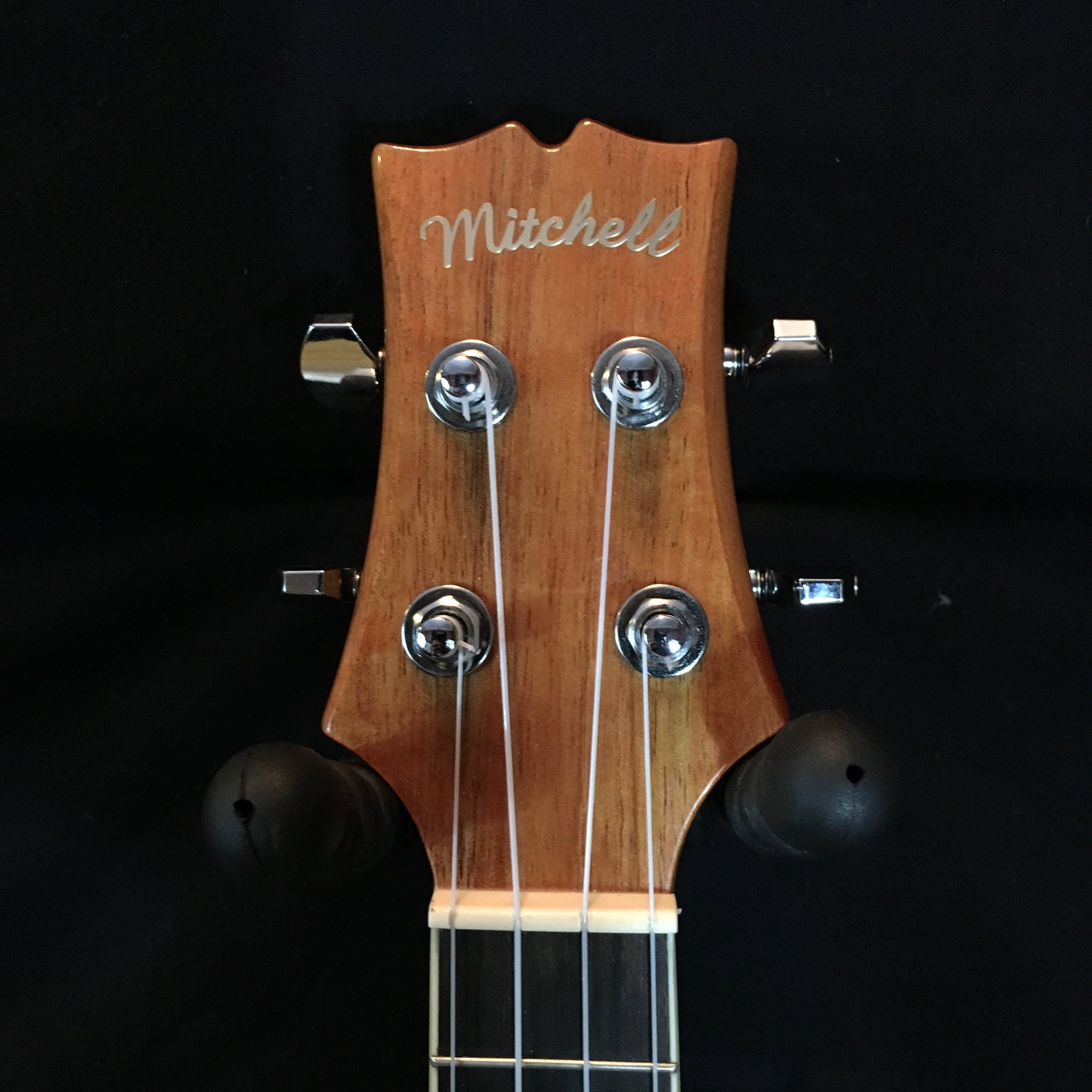 Mitchell MU100CE Acoustic-Electric Concert Ukulele Natural Koa