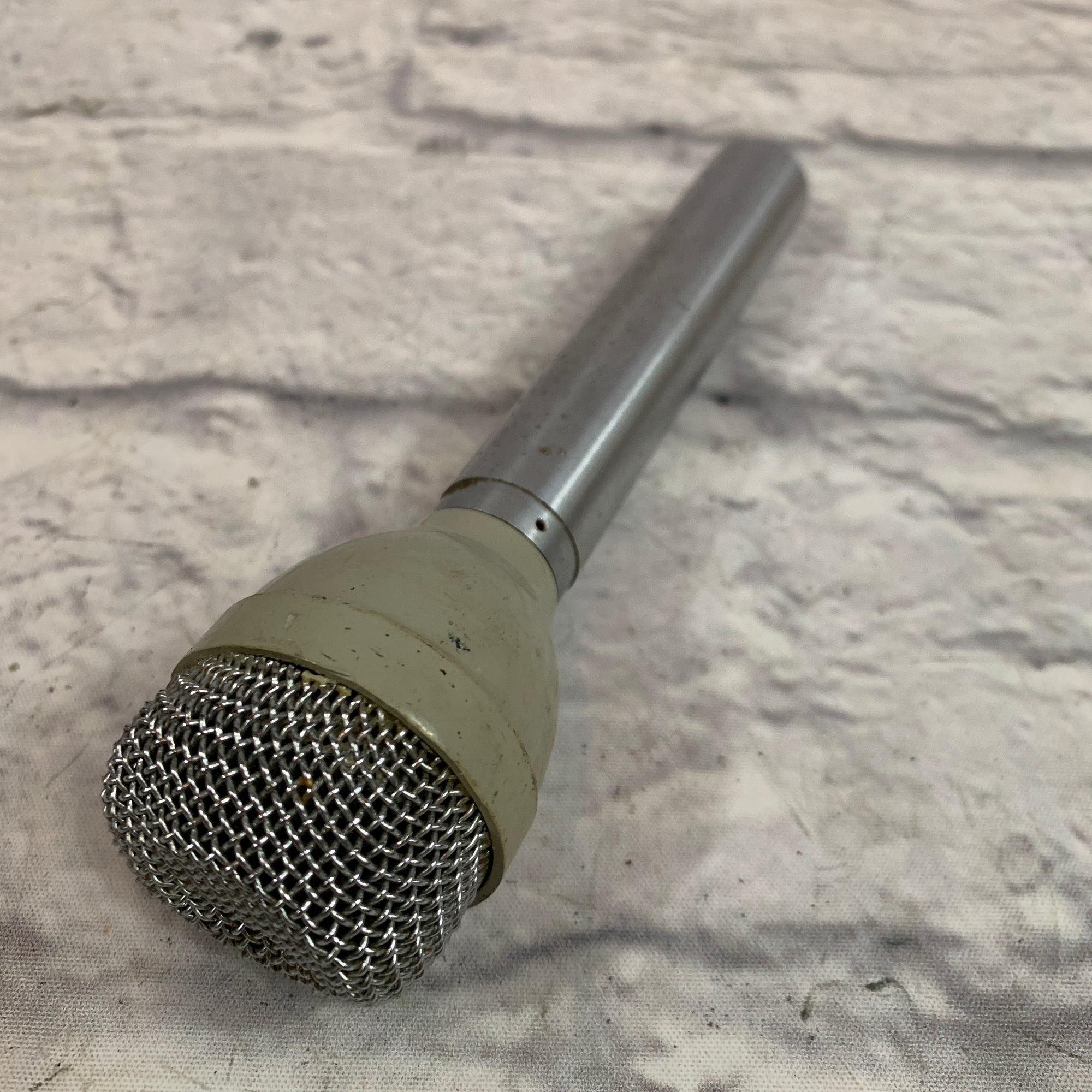 Unknown Vintage Vocal Microphone