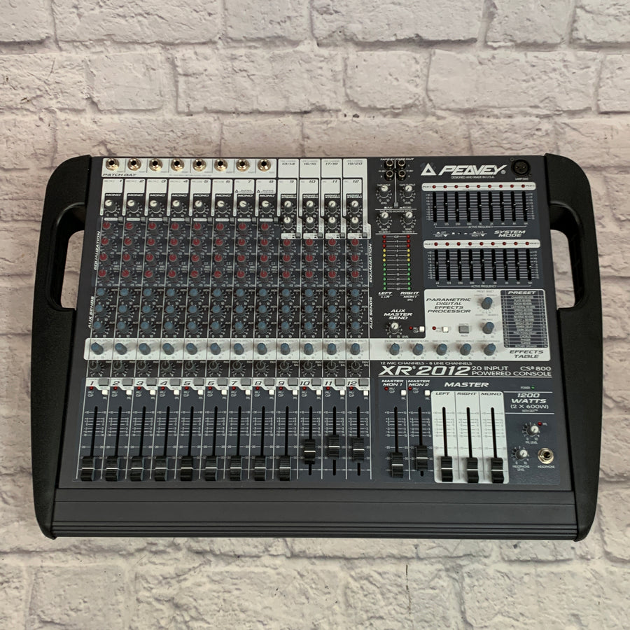 Peavey XR2012 Powered Mixer w/ Road Case