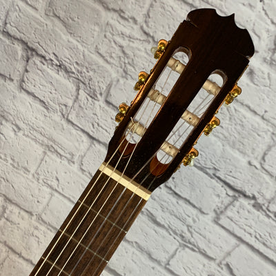 Dauphin Model 25 Classical Guitar