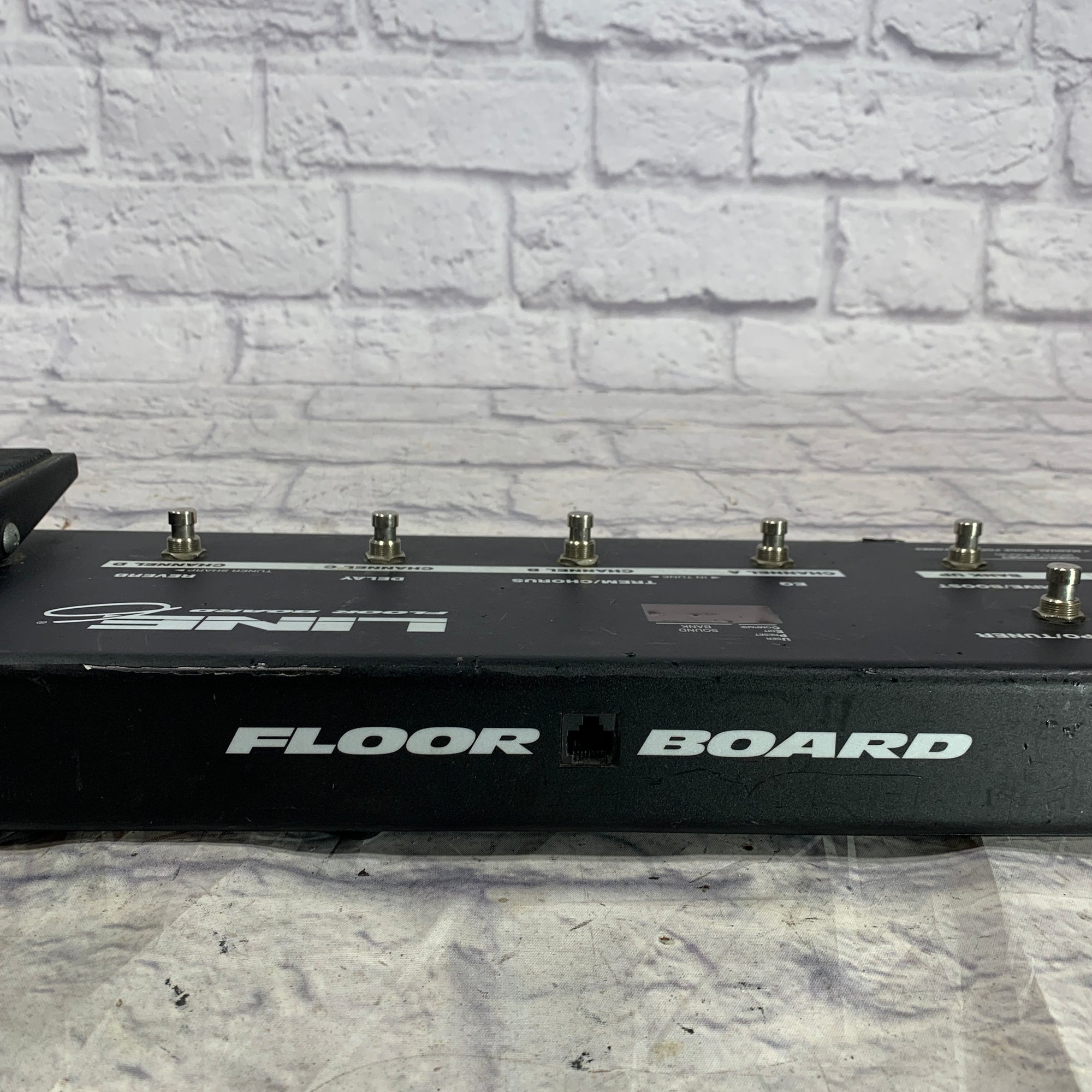 LINE6 FLOOR BOARD フットスイッチ Line 6 Floor Board V1 Foot Switch - Evolution Music