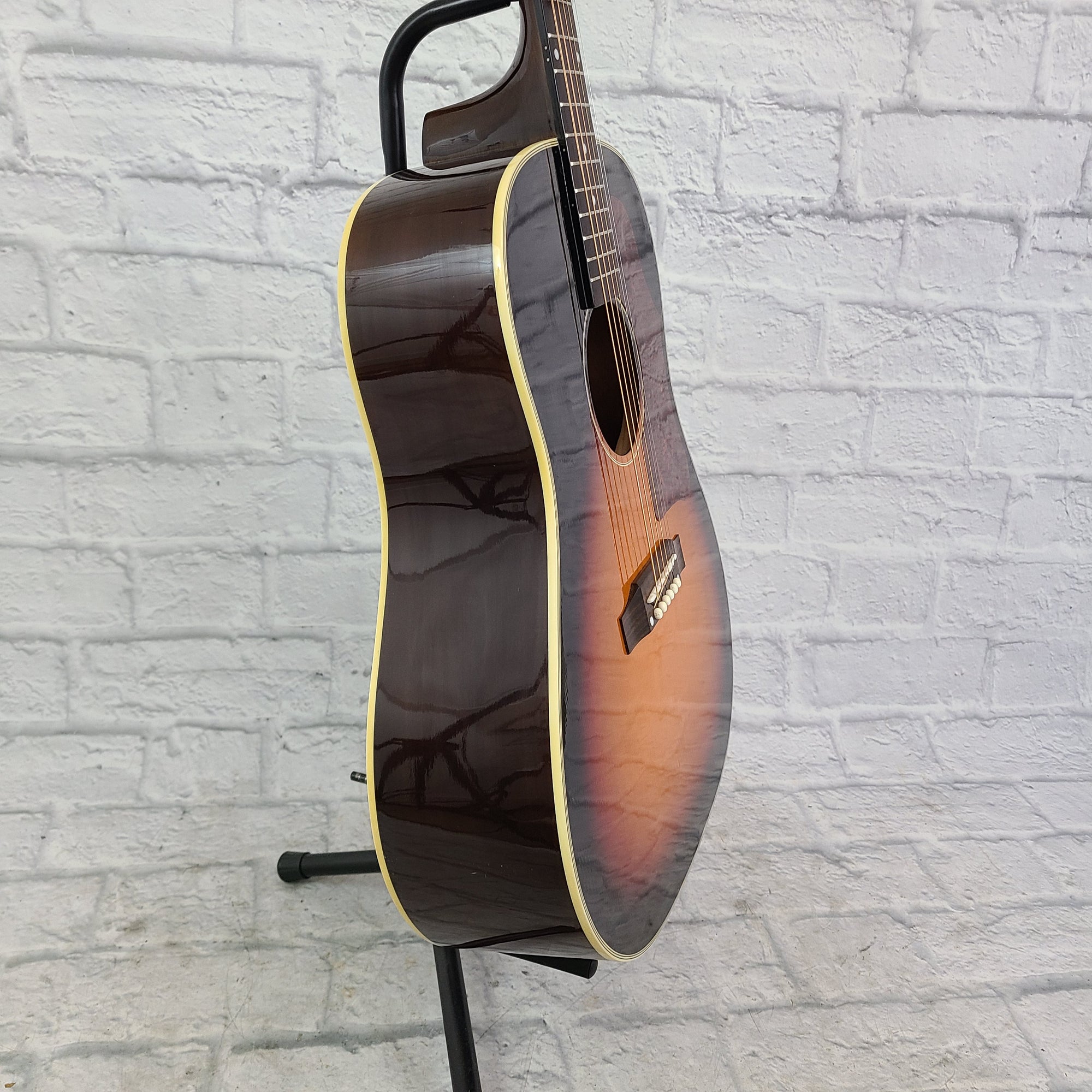 Carlo Robelli J-220 VS Acoustic Guitar