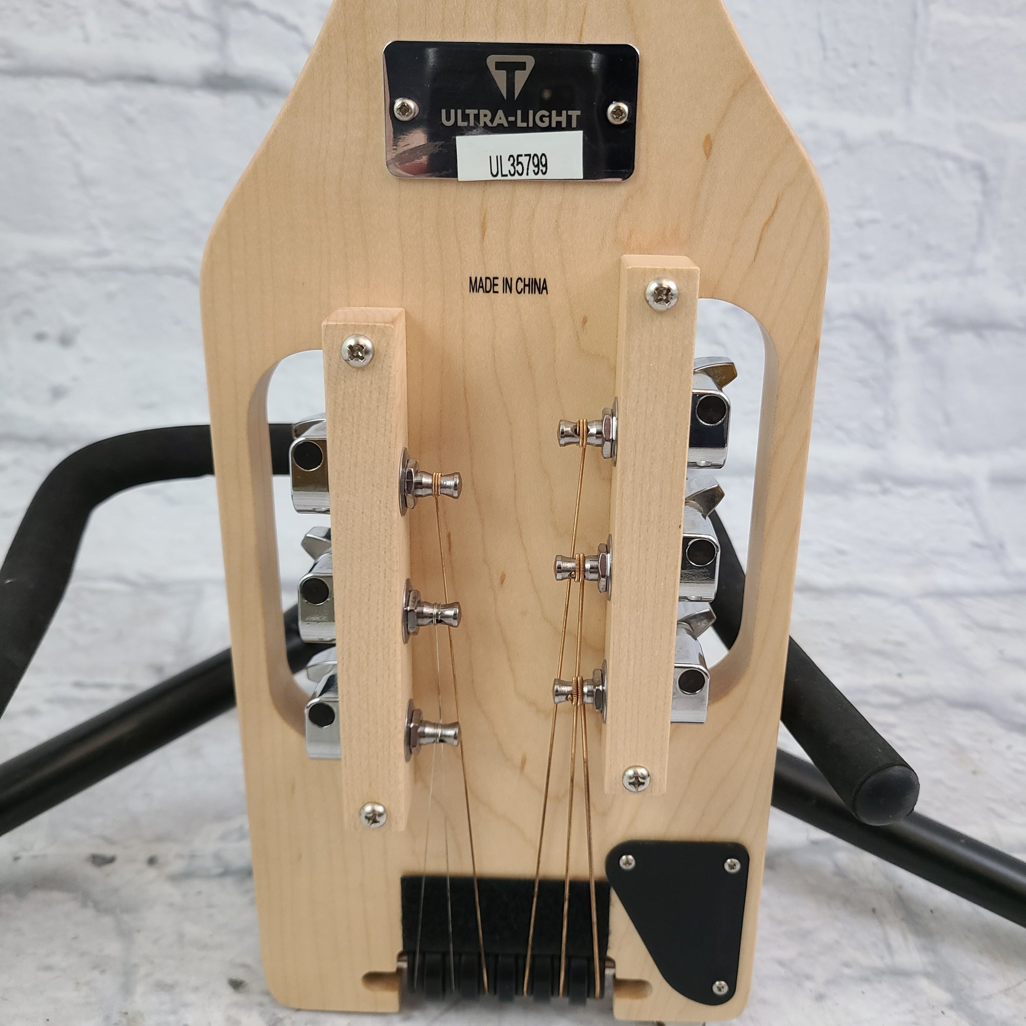 Traveler Guitar Ultra Light UL35799 Travel Acoustic Guitar