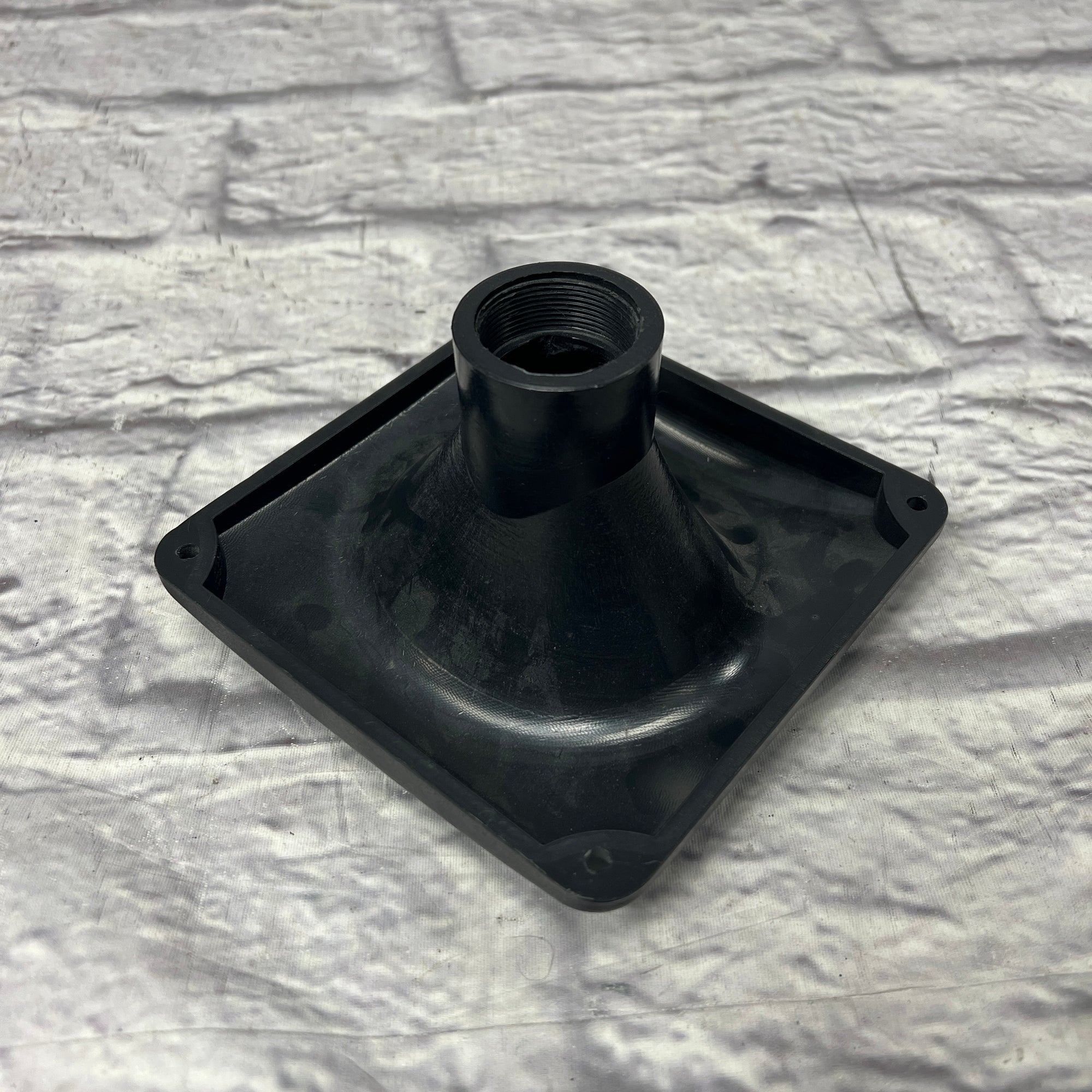 Unknown Speaker Horn