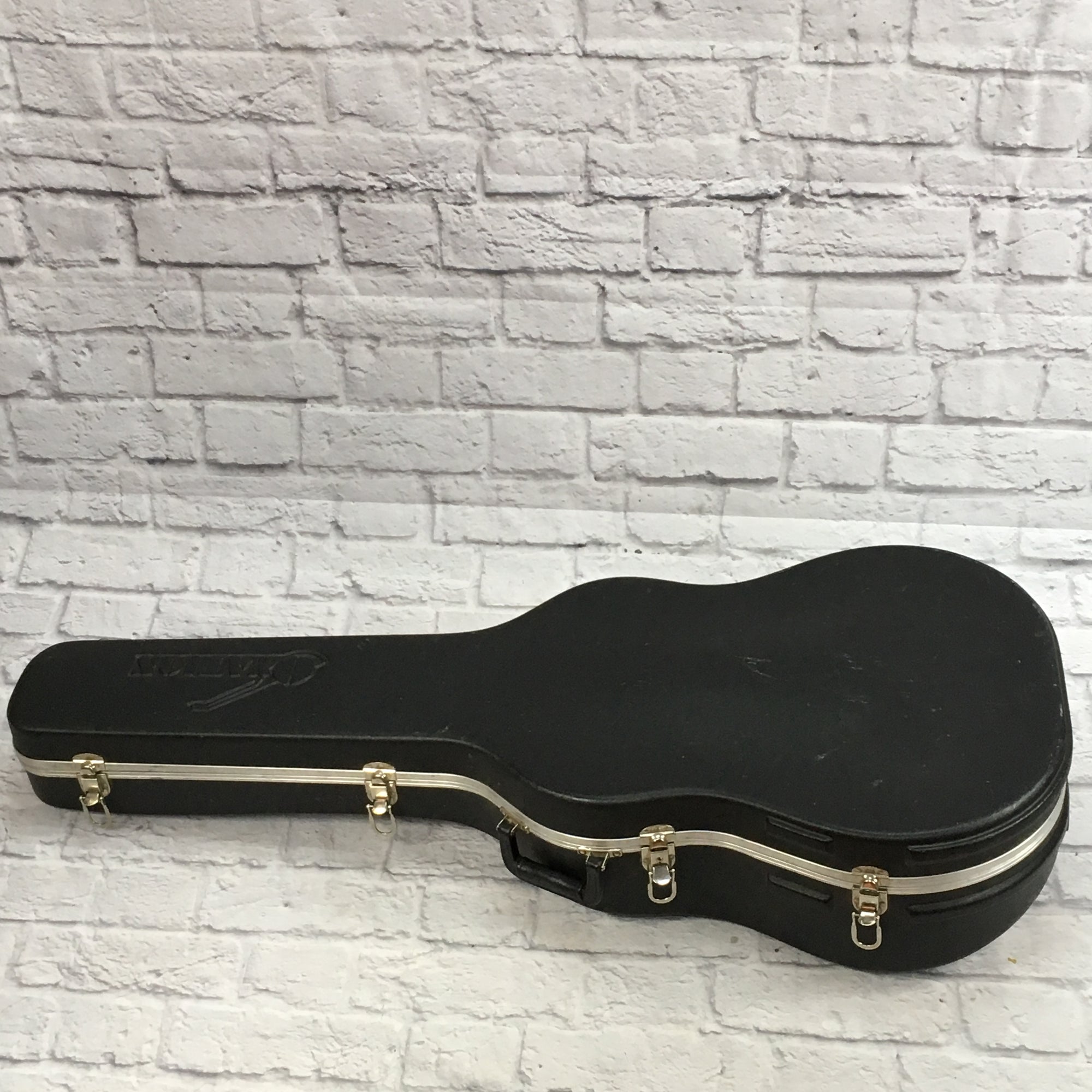 Ovation Celebrity CS257 Acoustic Electric with Hardshell