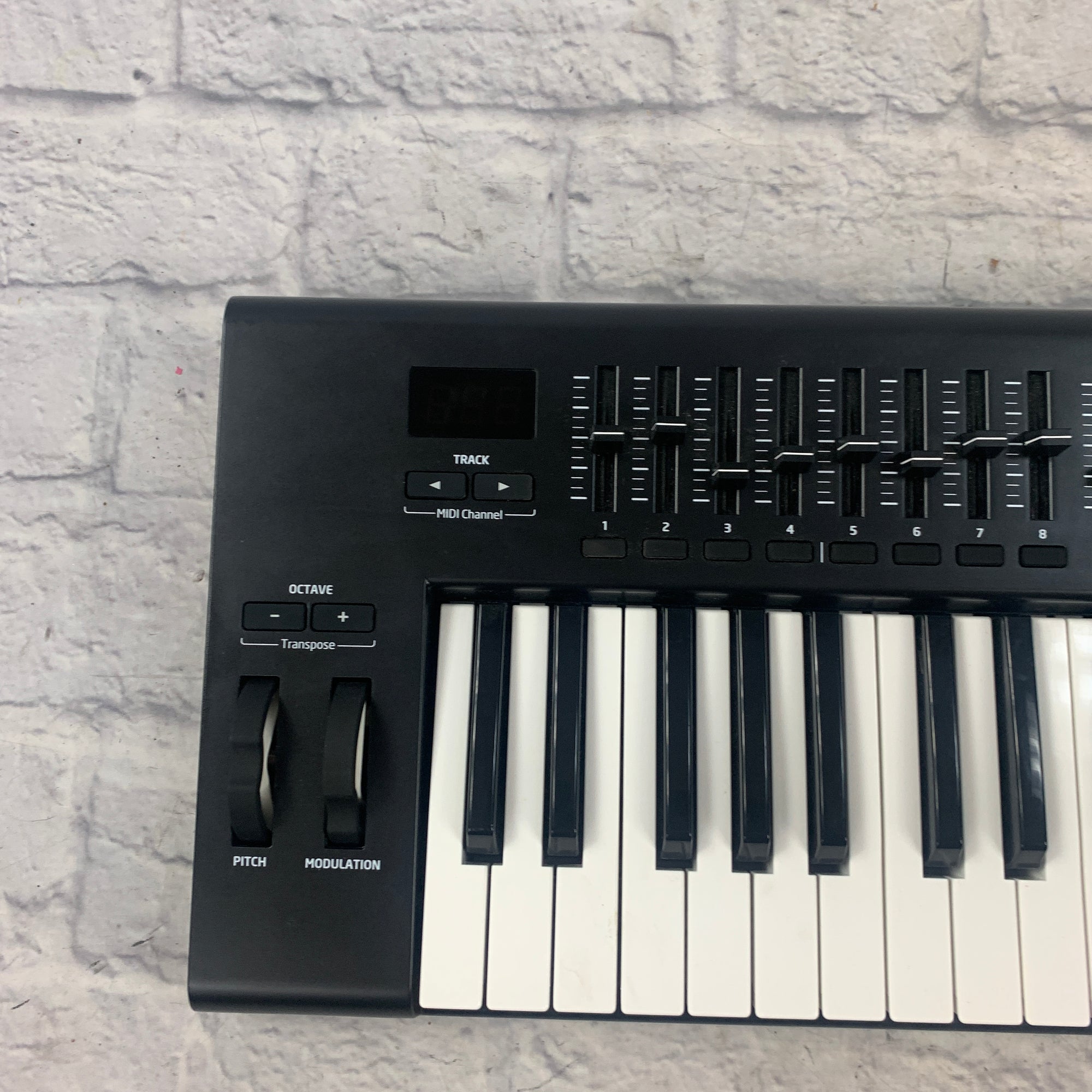 Novation Launch Key 61 MKii