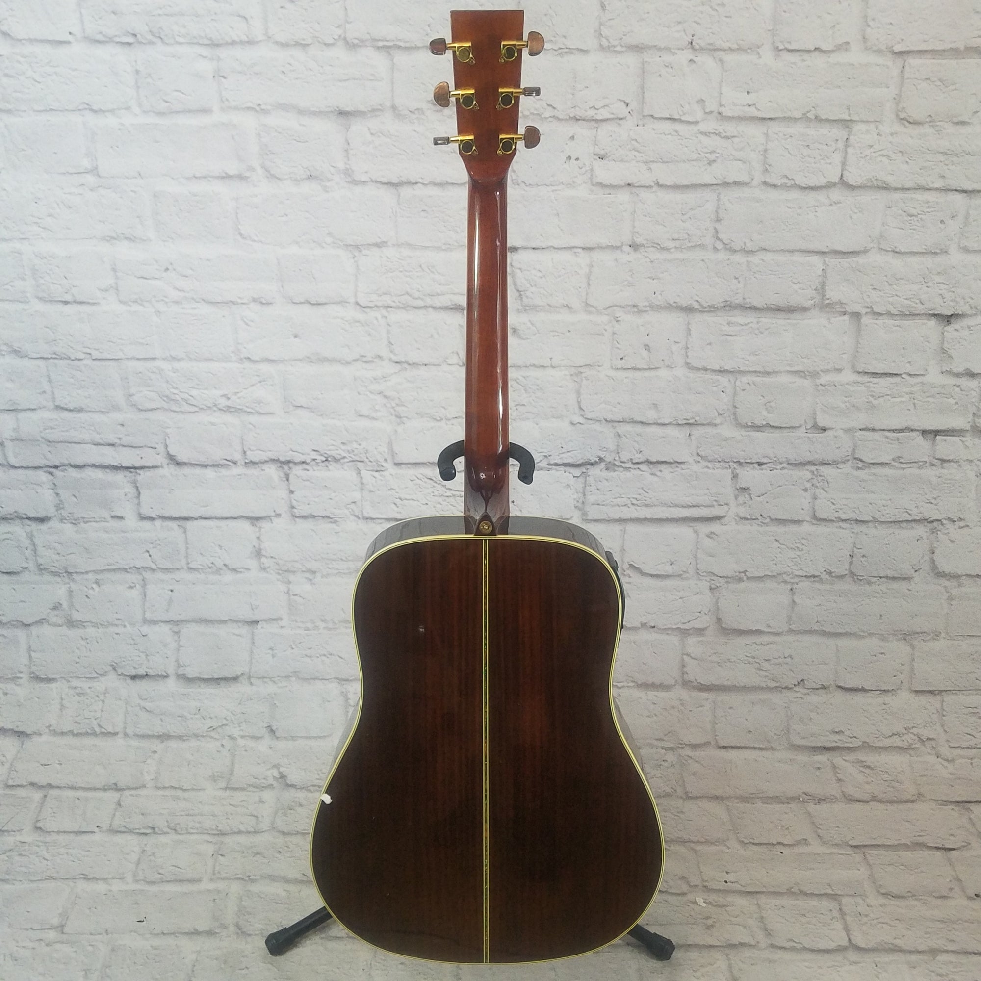Ventura V5NA4 Acoustic Guitar