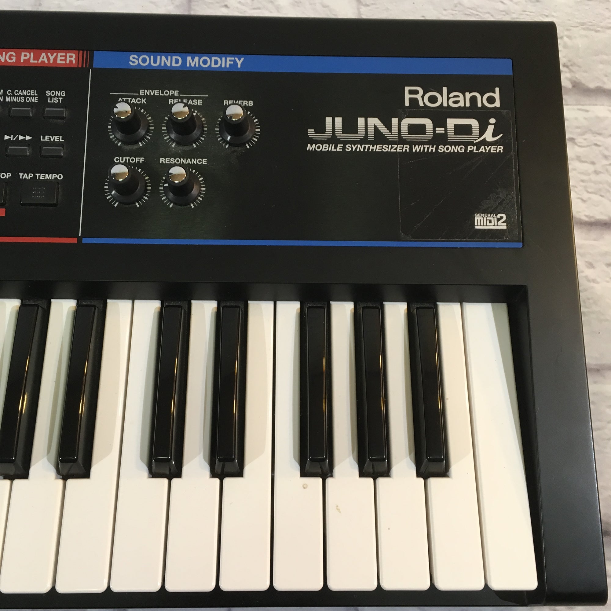 Roland Juno DI Synthesizer w/ bag and pwr supply - Evolution Music