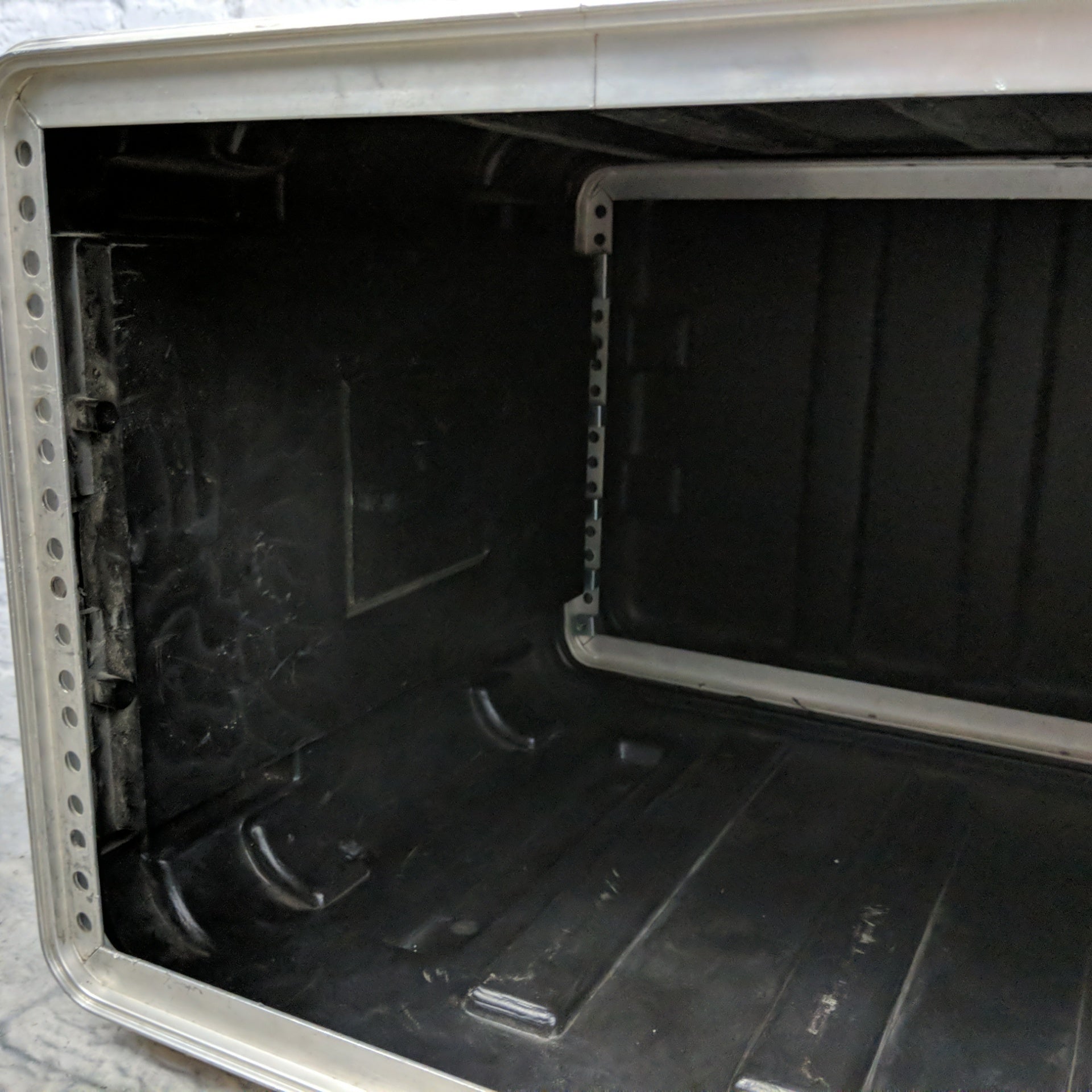 SKB 6 Space Rack Case