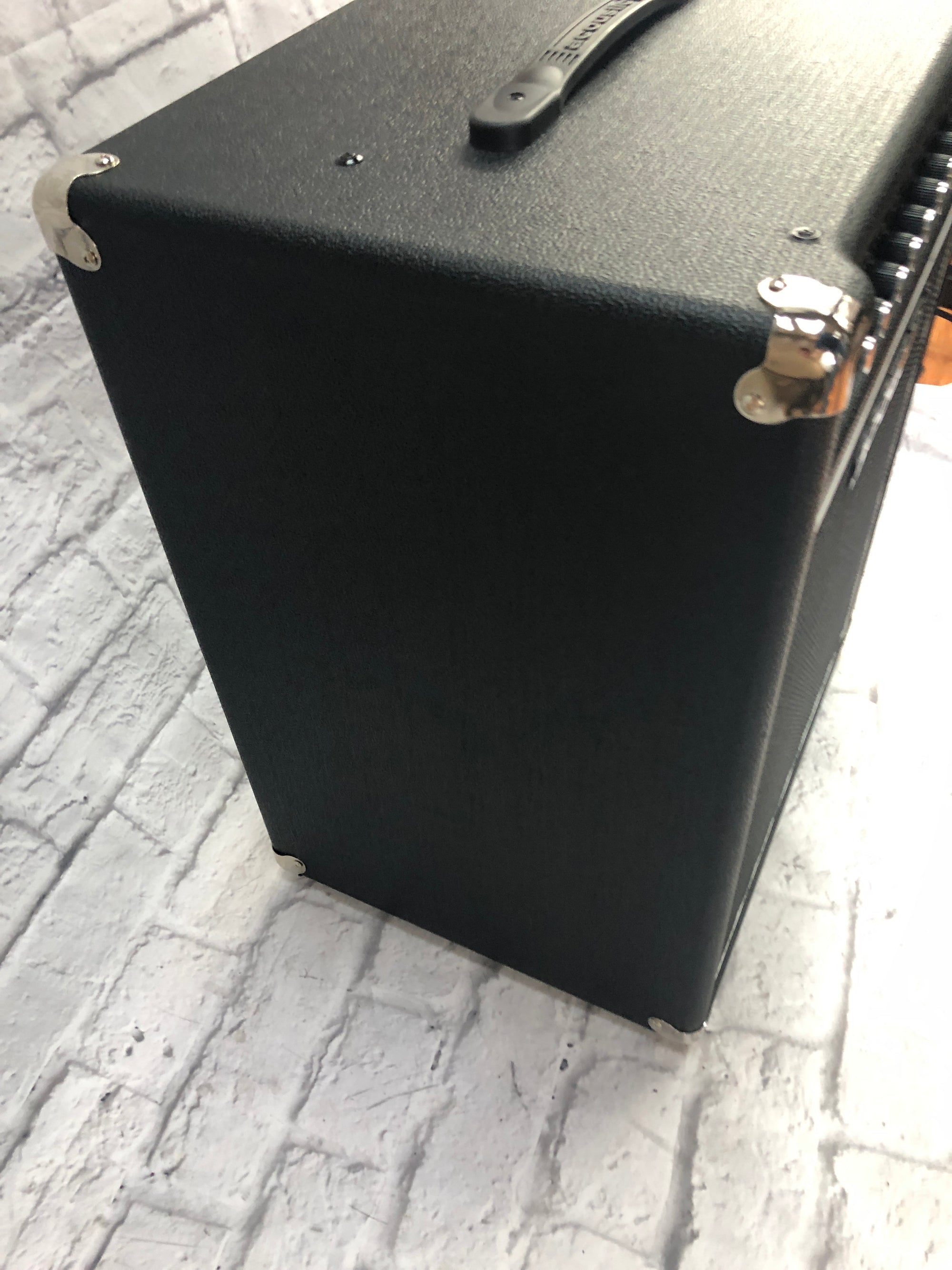 Acoustic B100 Mk2 Bass Combo Amp - Evolution Music