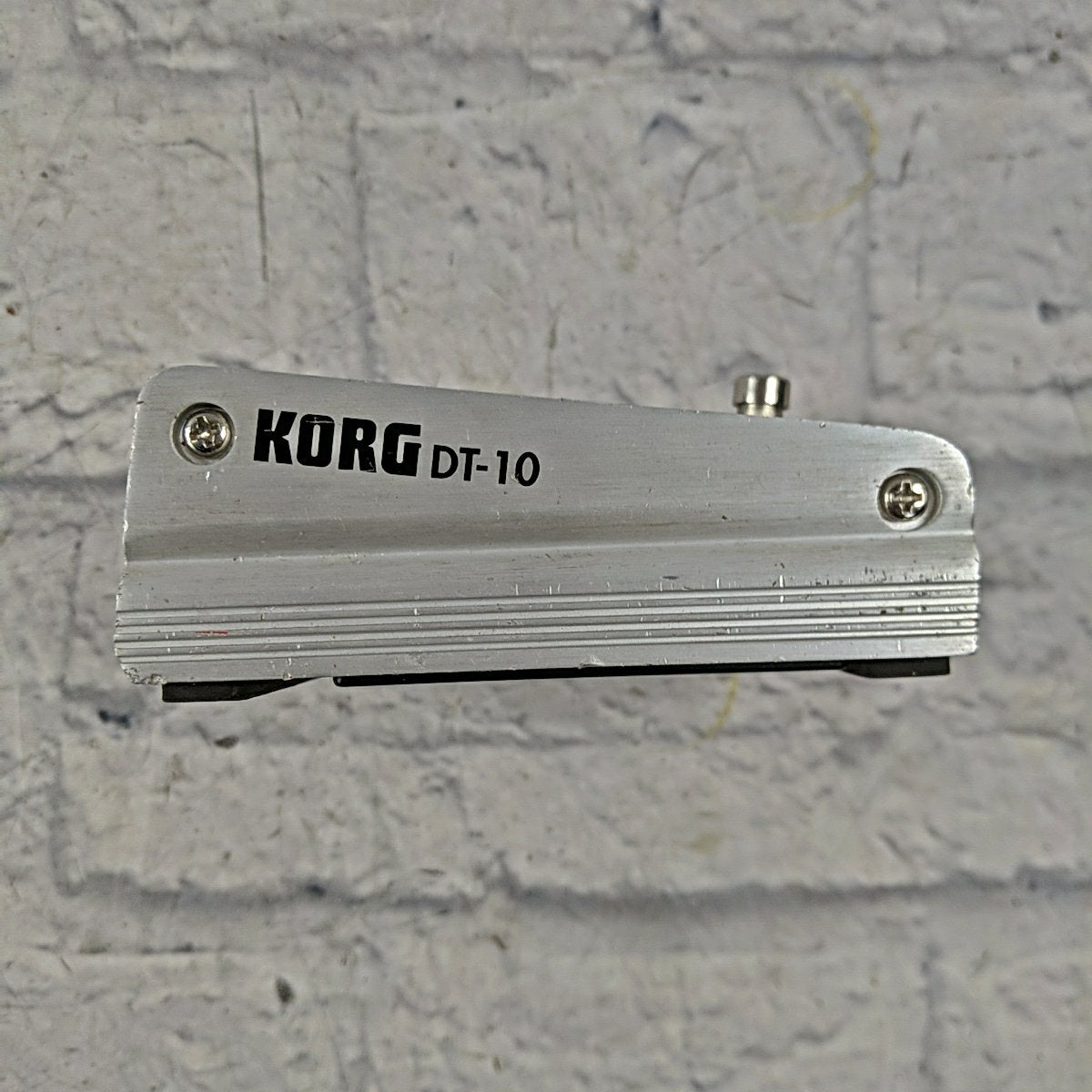 Korg DT-10 Digital Chromatic Tuner Pedal - Evolution Music