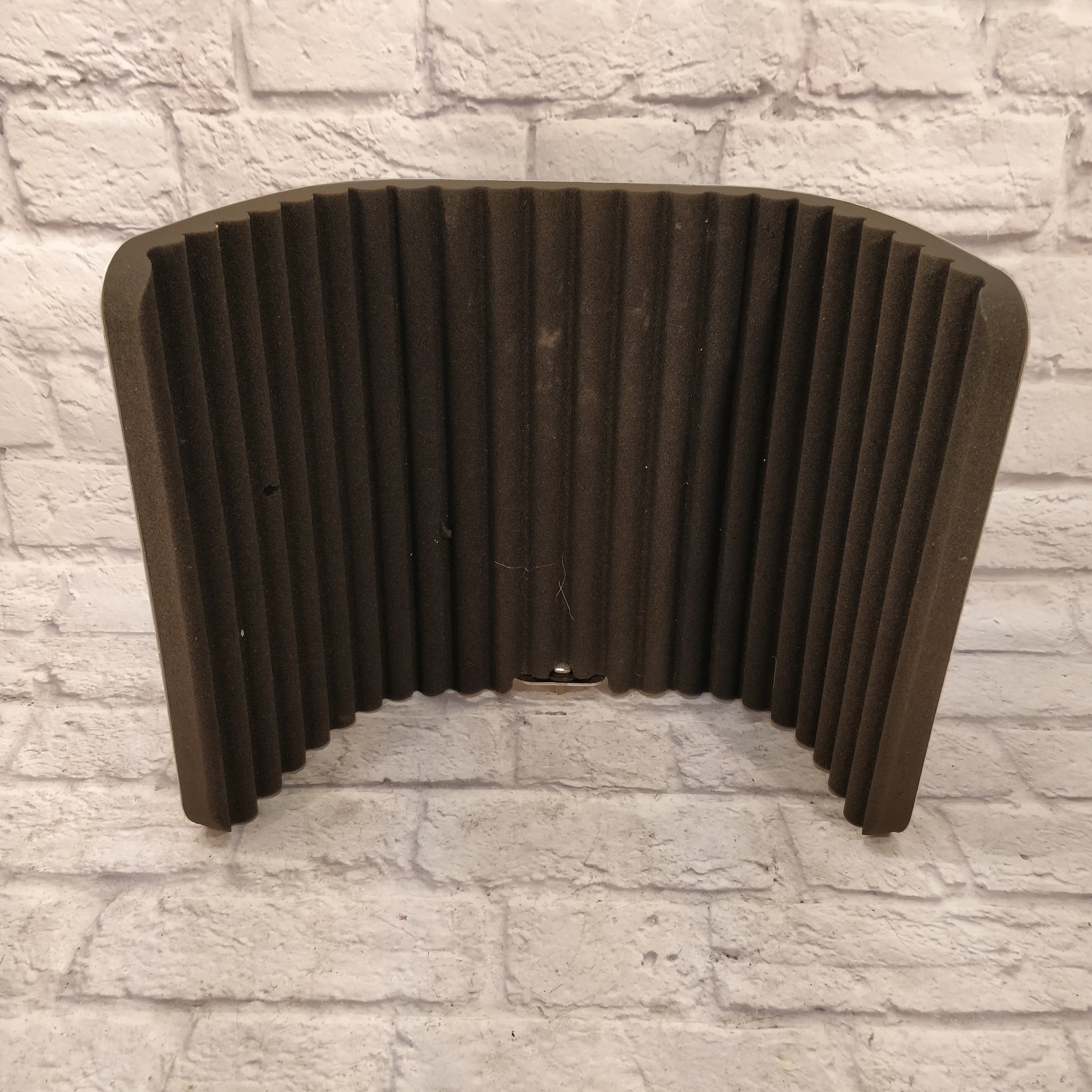 Sterling Audio VMS Vocal Microphone Shield