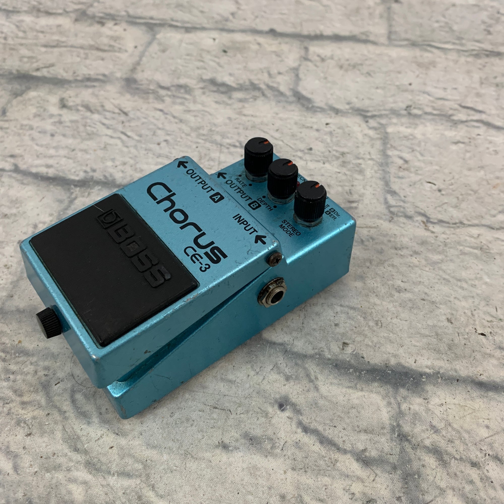 Boss CE-3 Stereo Chorus Pedal - Evolution Music