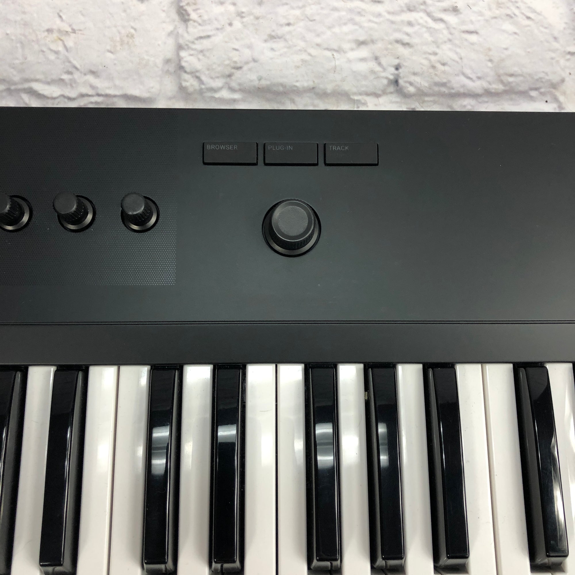 Native Instruments A61 61 Key Controller
