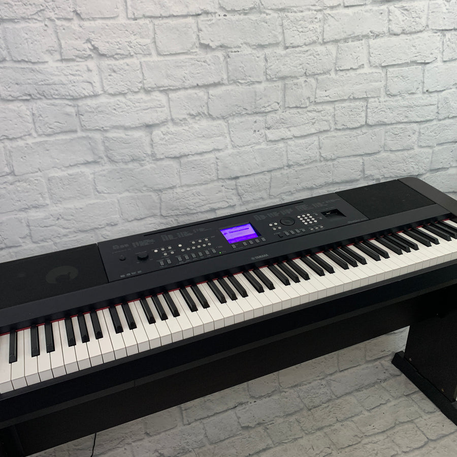 Yamaha DGX-650 Portable Grand Digital Piano