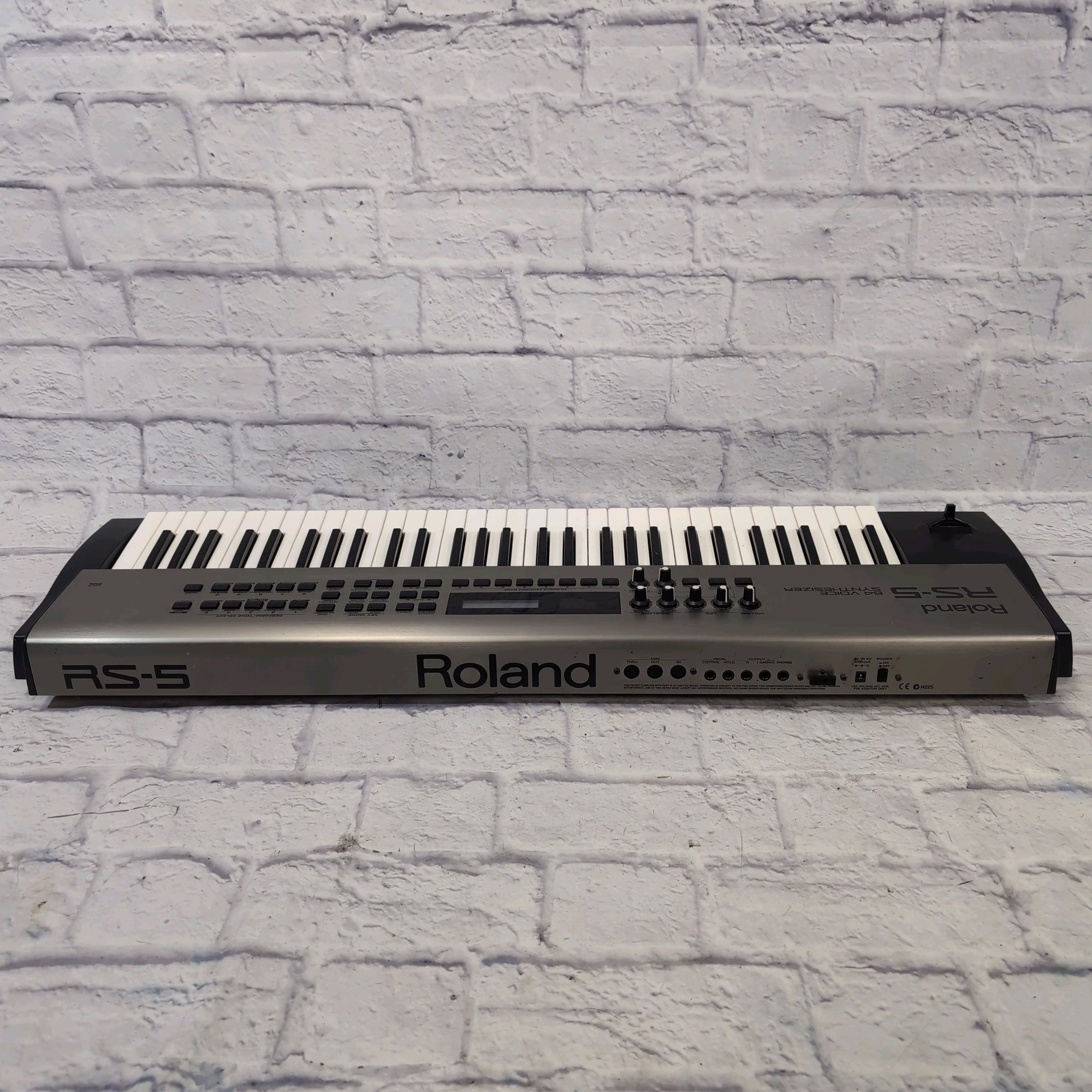 Roland RS-5 61-Key 64-Voice Synthesizer