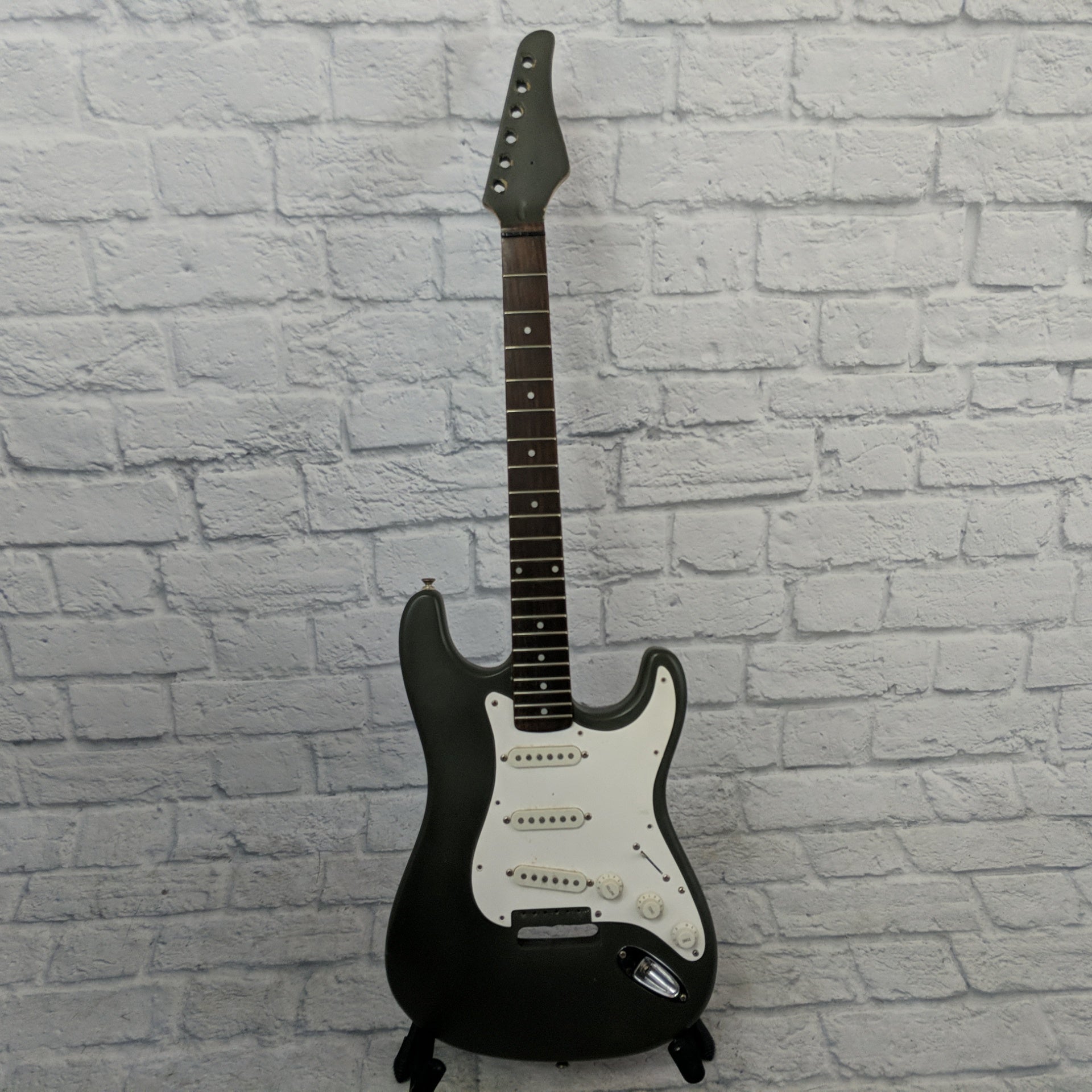 Unknown Strat-Style Guitar  AS IS PARTS PROJECT