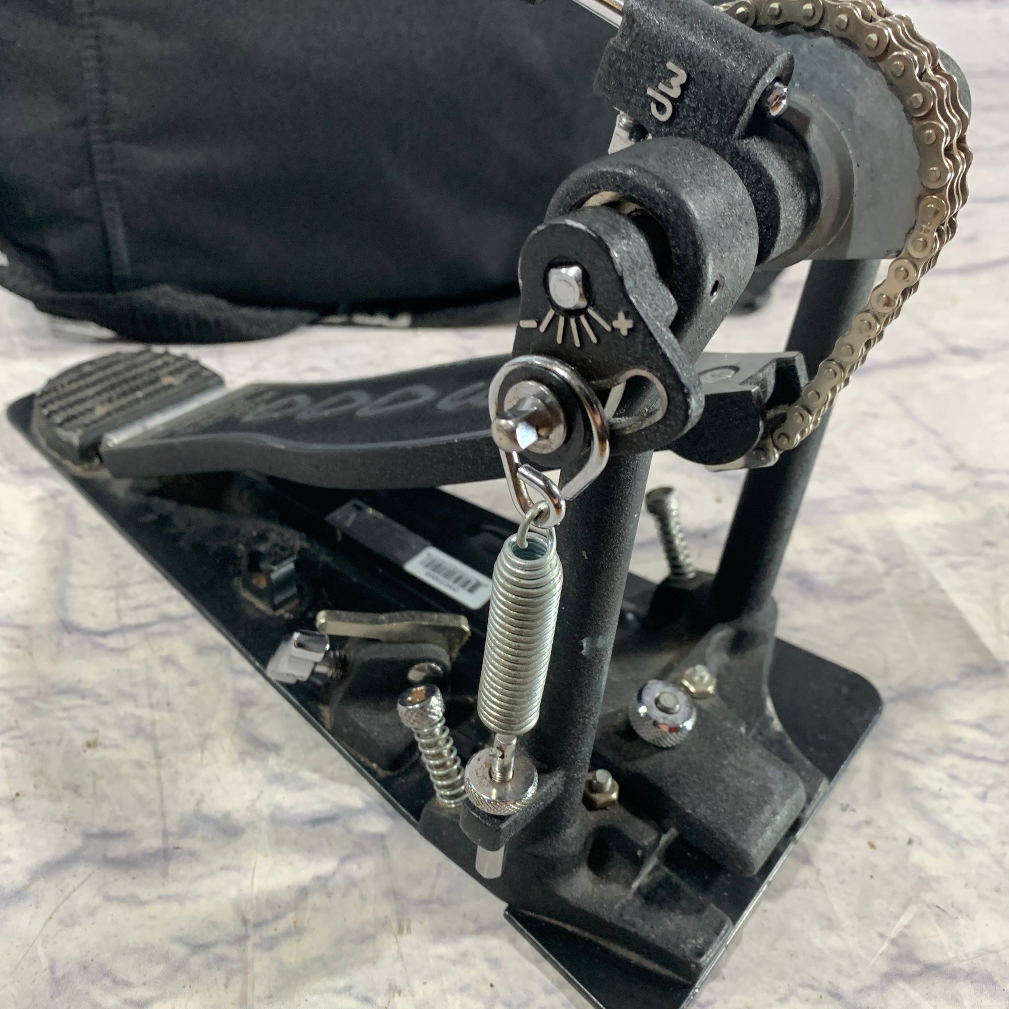 DW 3000 Single Kick Pedal w/ soft bag