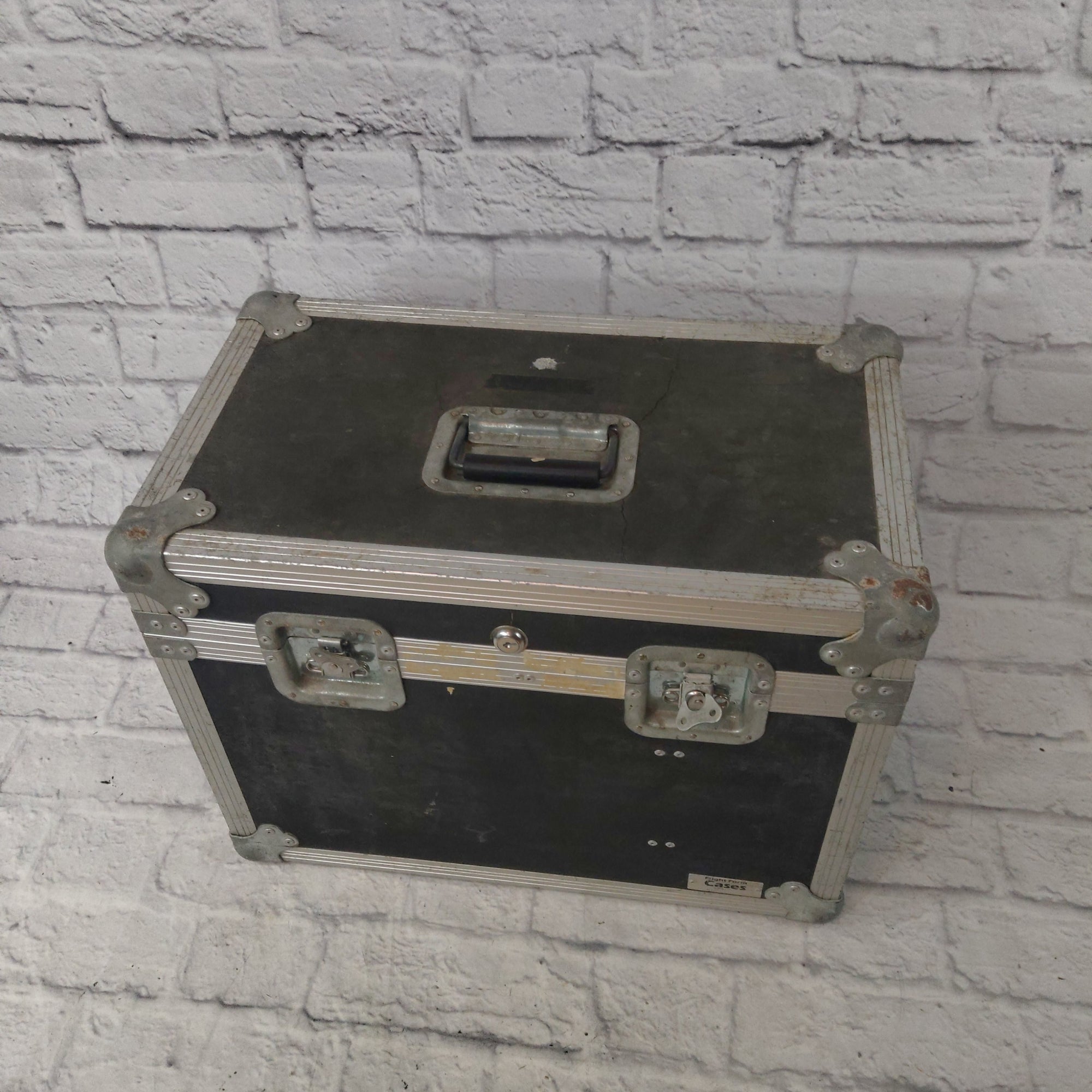 Vintage Flight Form Cases Road Case Project - 22 x 13 x 16