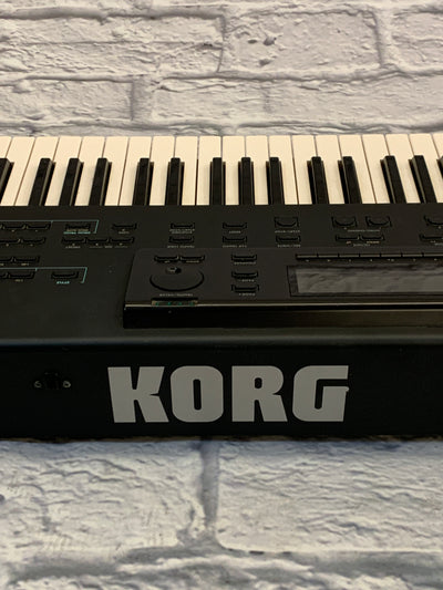 Korg i3-MB 61-Key Music Workstation