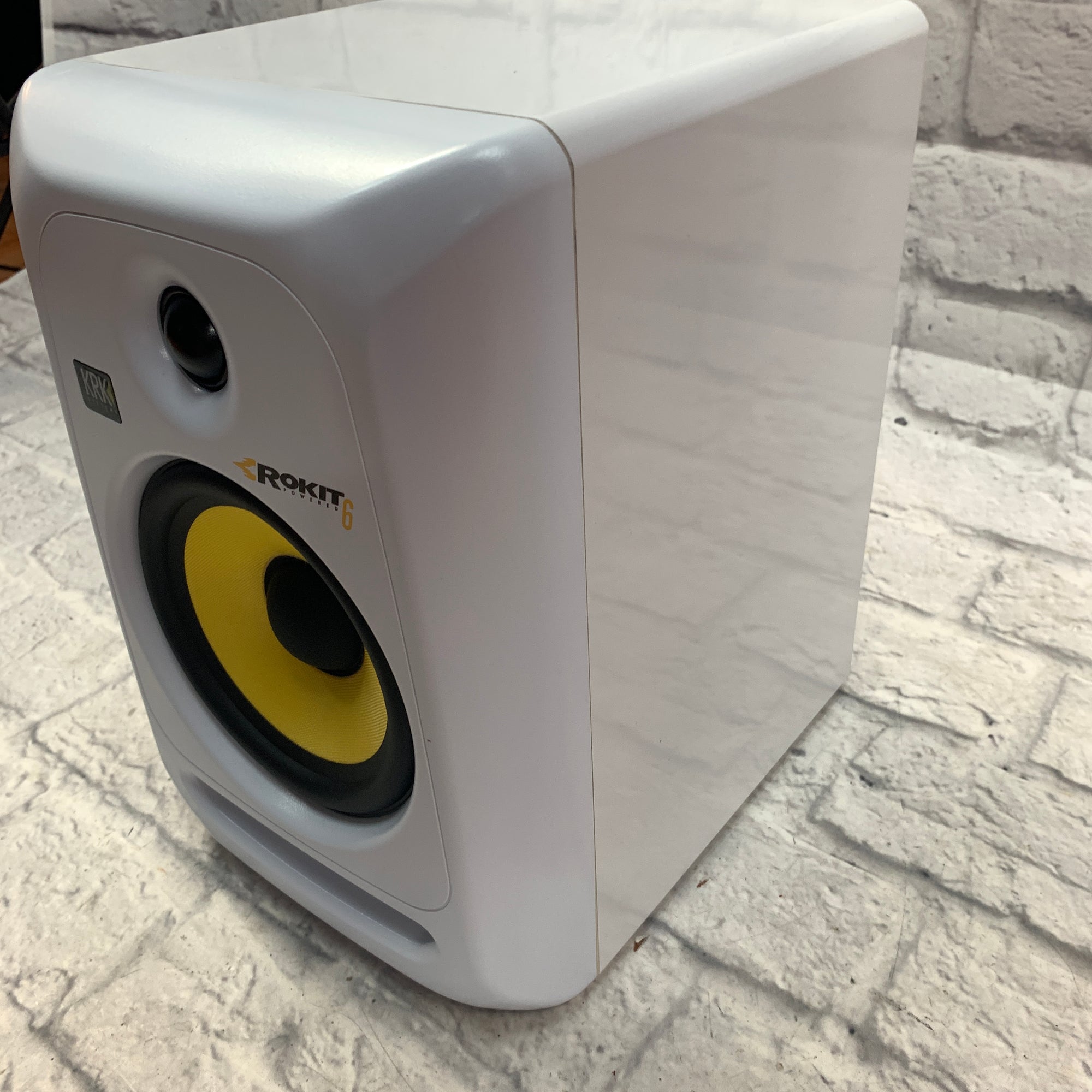 KRK Rokit 6 Generation 3 Powered Studio Monitor