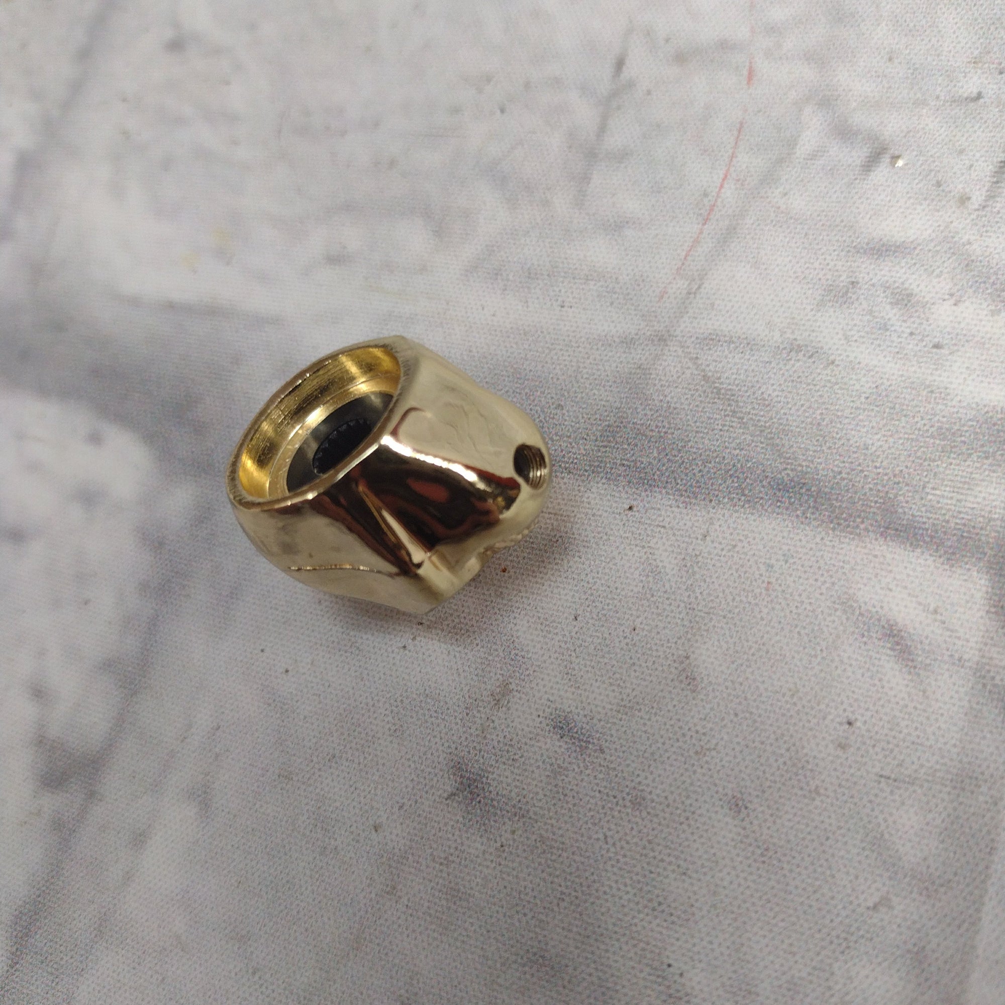 CB Gitty (5) Gold Skull Tuning Machines