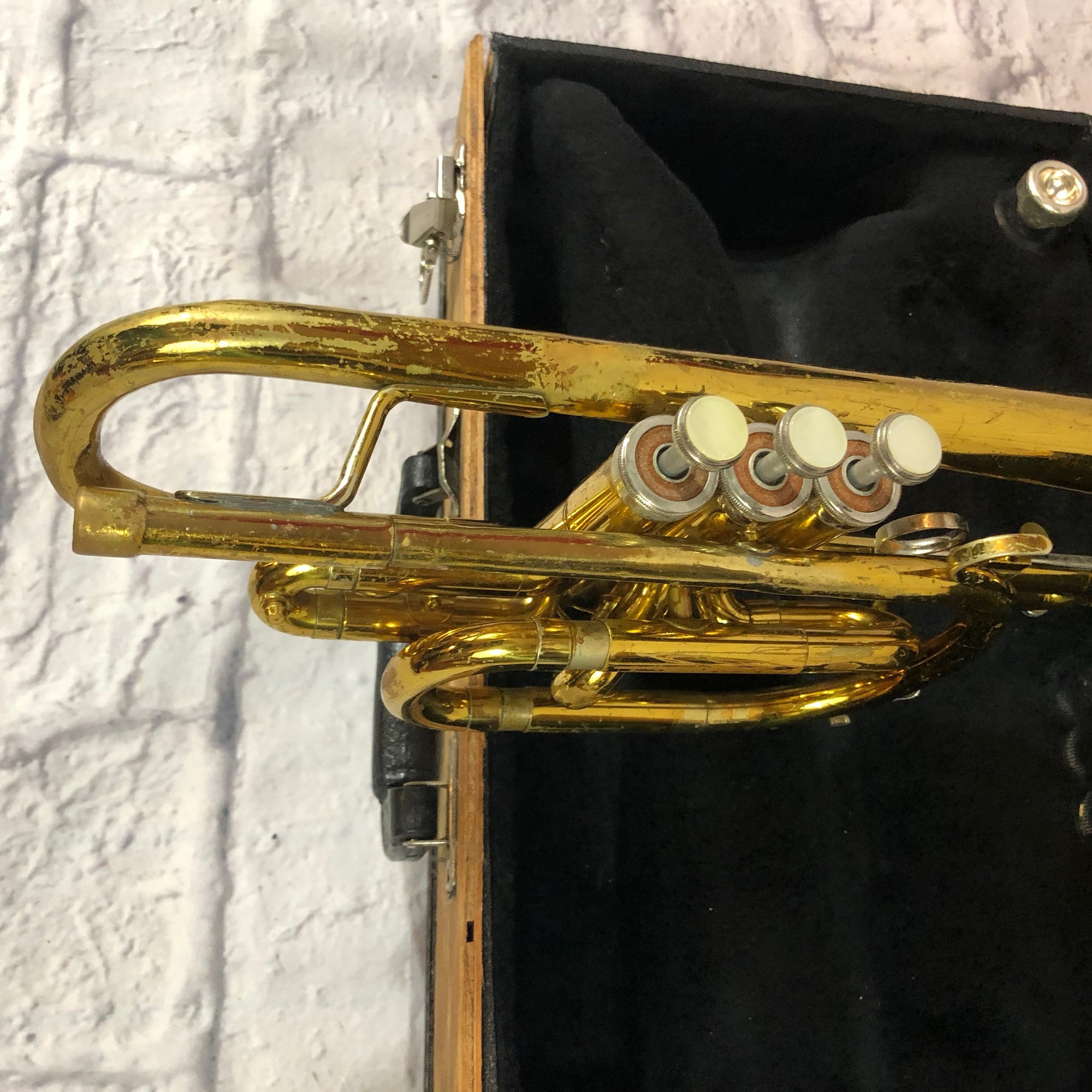 Conn 20A Cornet w Case and Mouth Piece