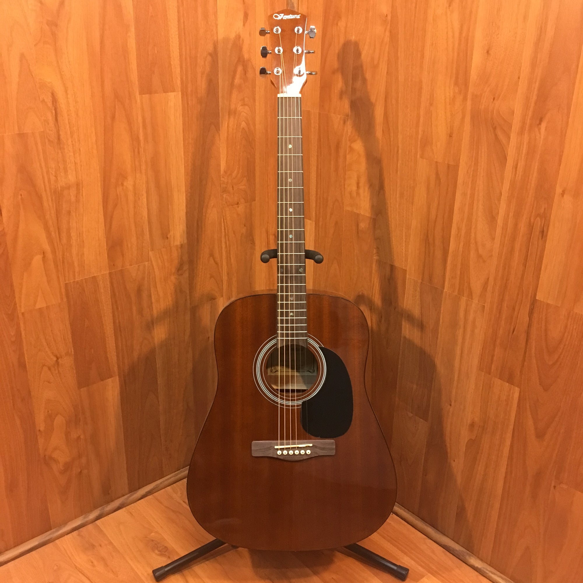 ** Ventura Vwd3 Gloss Acoustic Guitar
