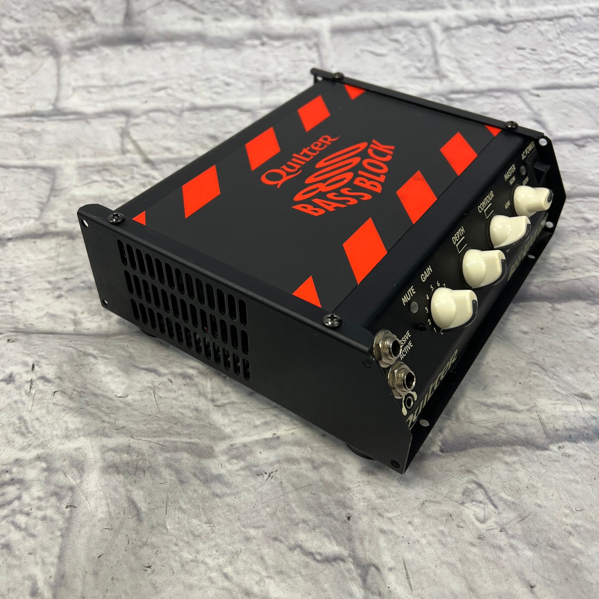 Quilter Bass Block 800 Bass Head