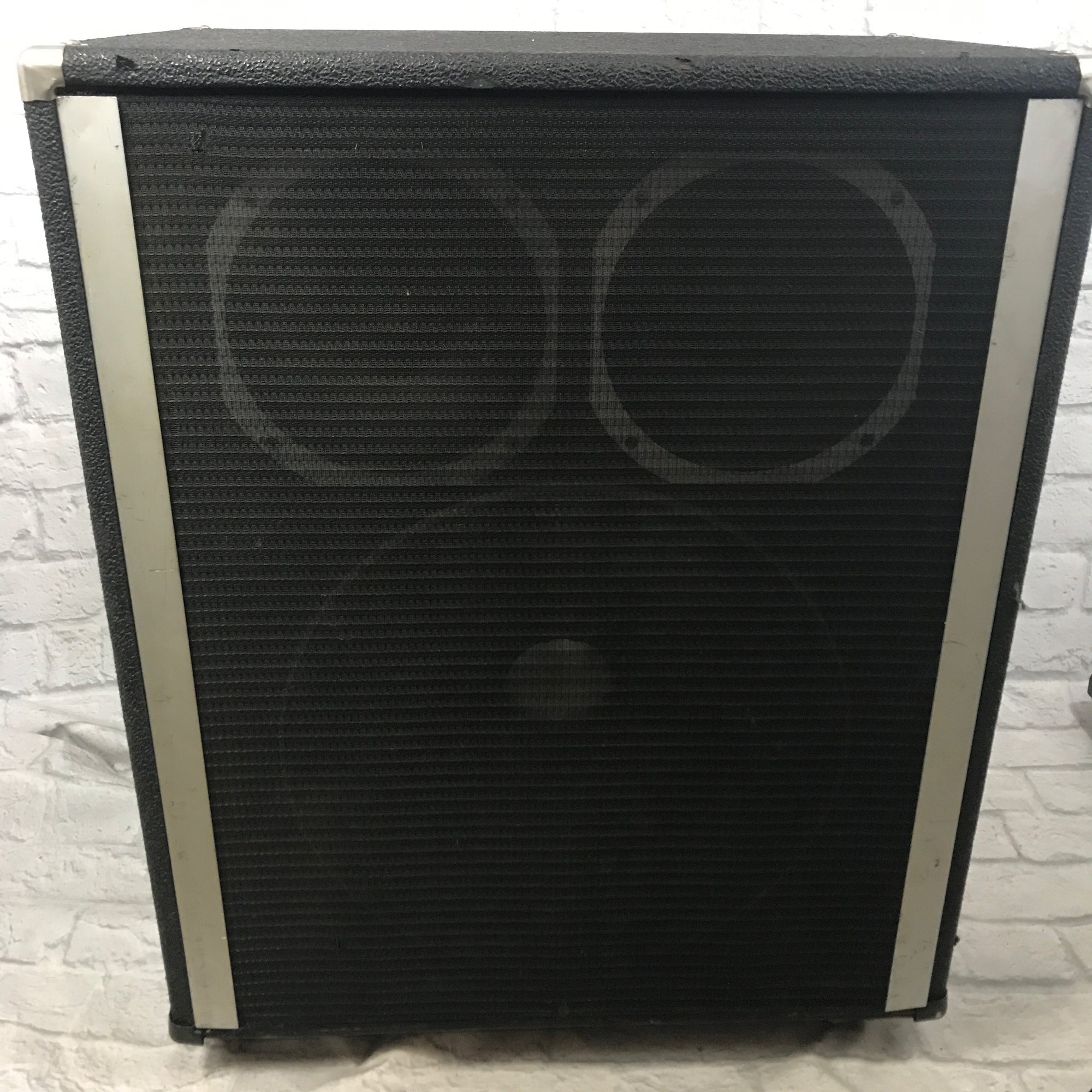 Peavey 1820 400W 4ohm Bass Cab - Evolution Music