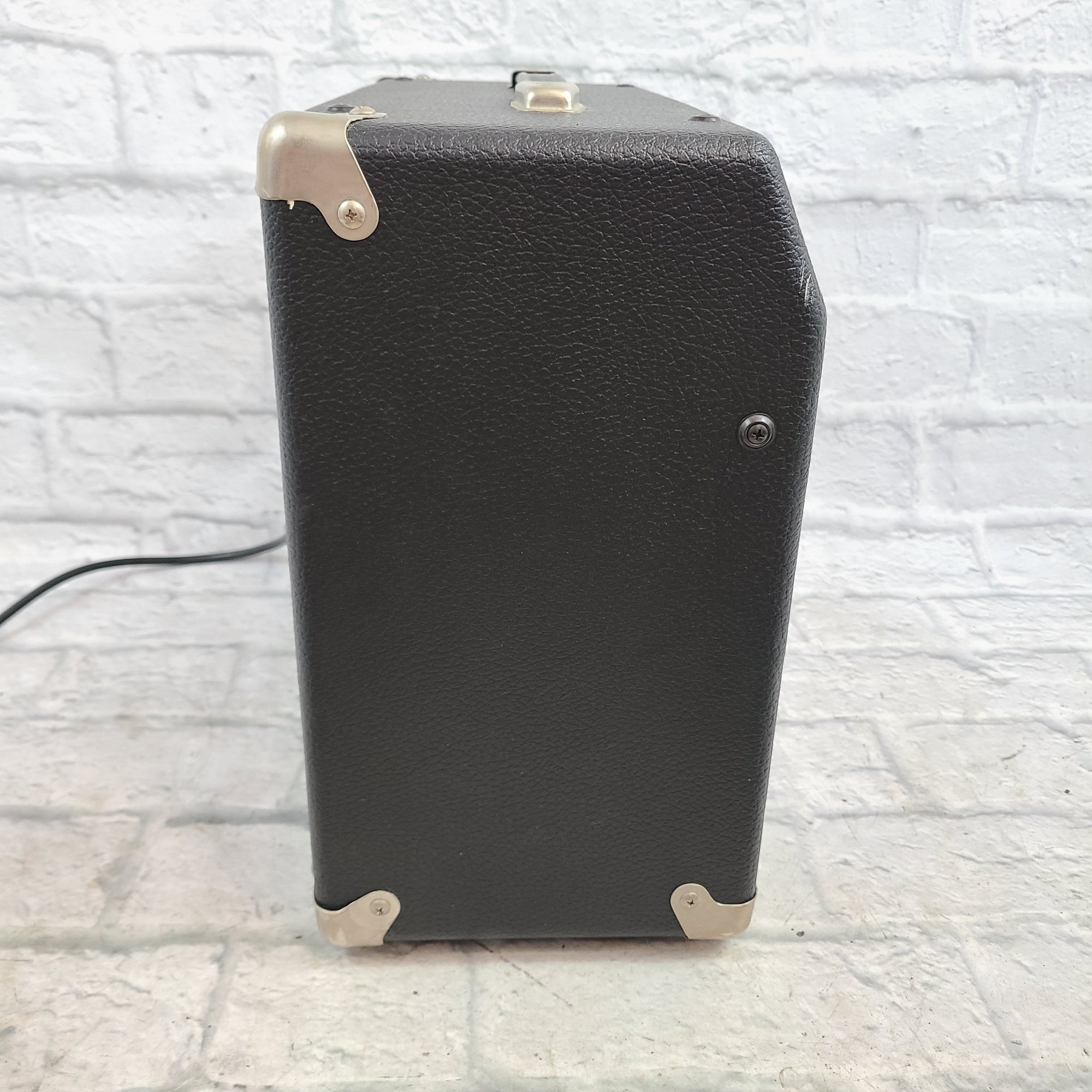 Fender Champion 10 Guitar Combo Amp (Serviced)